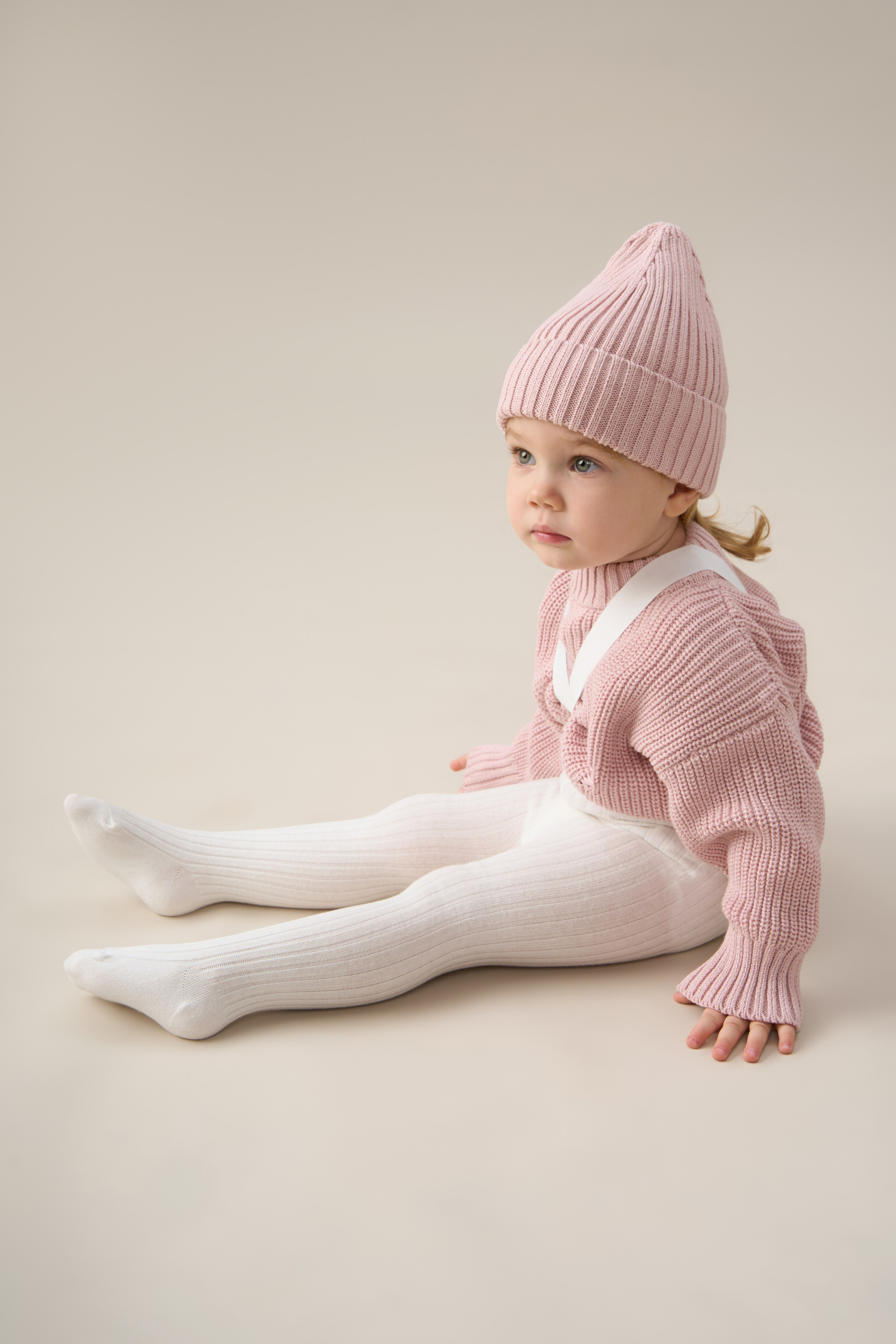 "Профессиональная детская фотосъемка для семейных портретов и воспоминаний""Высококачественная детская съемка новорожденных и малышей в студии""Рекламная детская фотосъемка для альбомов и подарков""Студийная детская съемка с креативными декорациями и позами""Коммерческая детская фотосъемка для маркетинга детских товаров""Фотография детской съемки с акцентом на эмоции и улыбки""Семейная детская съемка для портфолио и социальных сетей""Профессиональная детская фотосъемка с мягким освещением""Рекламные фото детской съемки для сайтов и брошюр""Высокоточная детская съемка для воспоминаний и презентаций""Детская фотосъемка высокого разрешения для семейных альбомов""Коммерческая детская съемка с фокусом на радость и развитие""Студийная фотосъемка детской съемки для брендов и маркетинга""Фотографии детской съемки для подарков и увеличения клиентов""Профессиональная детская съемка для каталогов и семейных историй" "Профессиональная каталожная фотосъемка товаров для e-commerce и интернет-магазинов""Высококачественная каталожная съемка одежды и аксессуаров с белым фоном""Рекламная каталожная фотосъемка для маркетинга продуктов и брендов""Студийная каталожная съемка с детальной проработкой текстур и материалов""Коммерческая каталожная фотосъемка для каталогов и онлайн-платформ""Фотография каталожной съемки с акцентом на дизайн и презентацию товаров""Предметная каталожная съемка для увеличения продаж в e-commerce""Профессиональная каталожная фотосъемка с использованием студийного освещения""Рекламные фото каталожной съемки для сайтов и социальных сетей""Высокоточная каталожная съемка товаров для презентаций и брошюр""Каталожная фотосъемка высокого разрешения для онлайн-магазинов""Коммерческая каталожная съемка с фокусом на качество и детализацию""Студийная каталожная фотосъемка для брендов и ритейла""Фотографии каталожной съемки для маркетинговых кампаний""Профессиональная каталожная съемка для каталогов и увеличения конверсии"