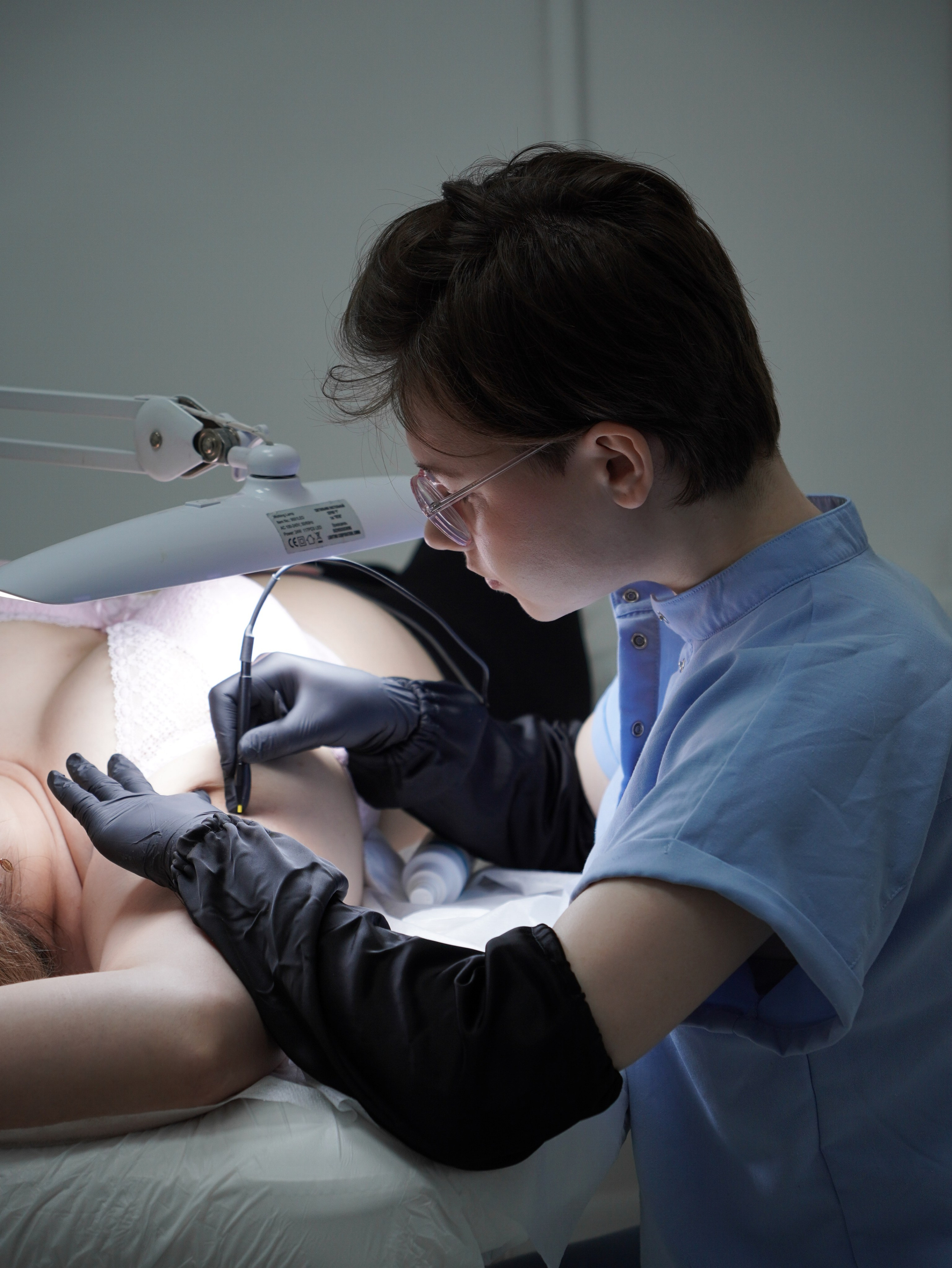 Мастер электроэпиляции Валентина. Фотограф и видеограф в Санкт-Петербурге Хромцова Людмила