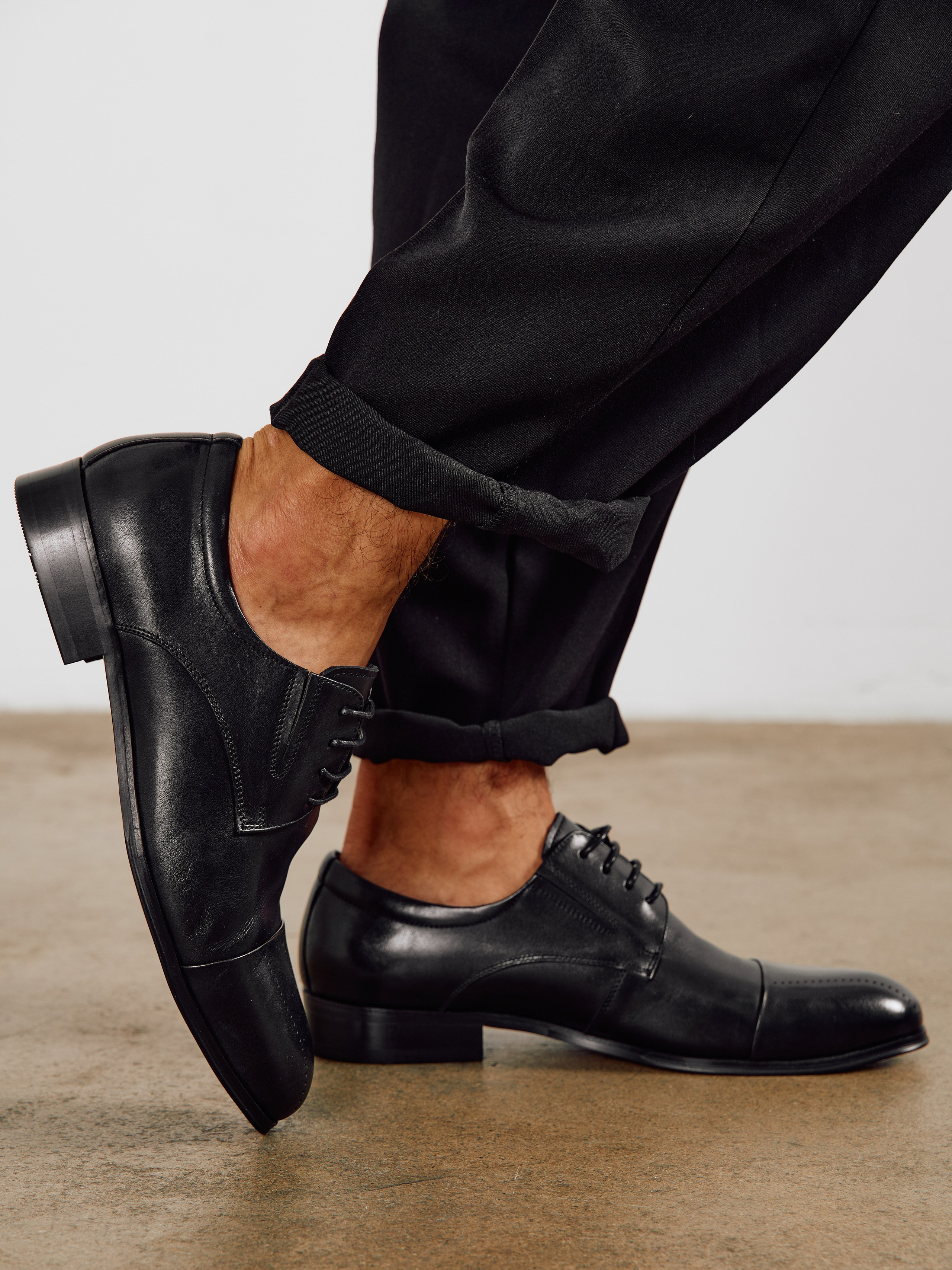 Обувь. Фотограф для маркетплейсов в Москве