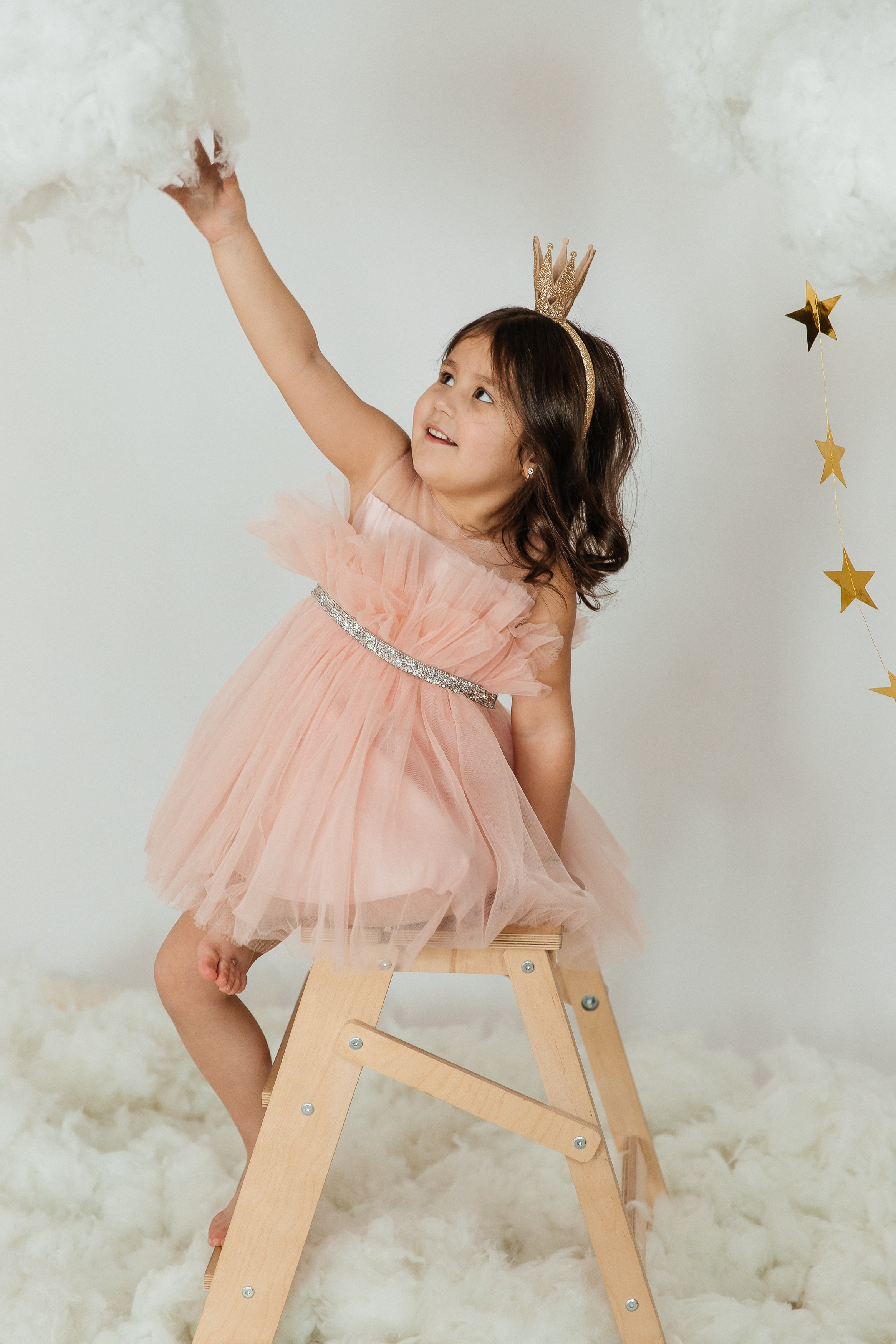 Маюша и Милаша в облаках. Воронистая Анастасия. Фотограф Якутия, Томпонский район