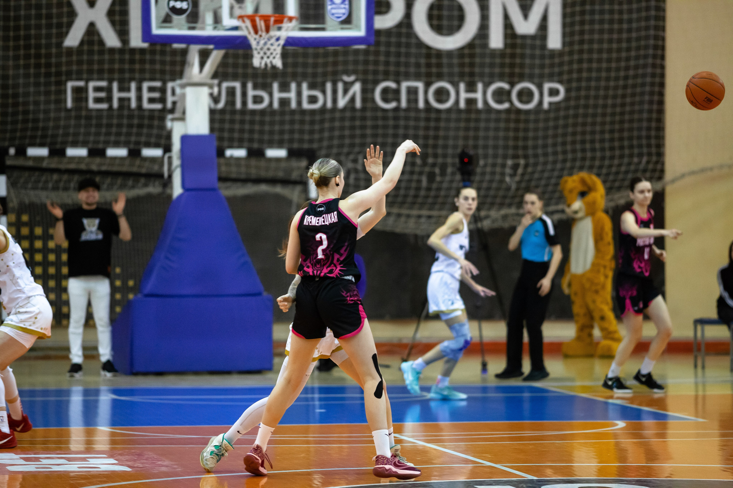 ЧГУ-Атланта — Ростов-ЮФУ / 1 игра. Фотография