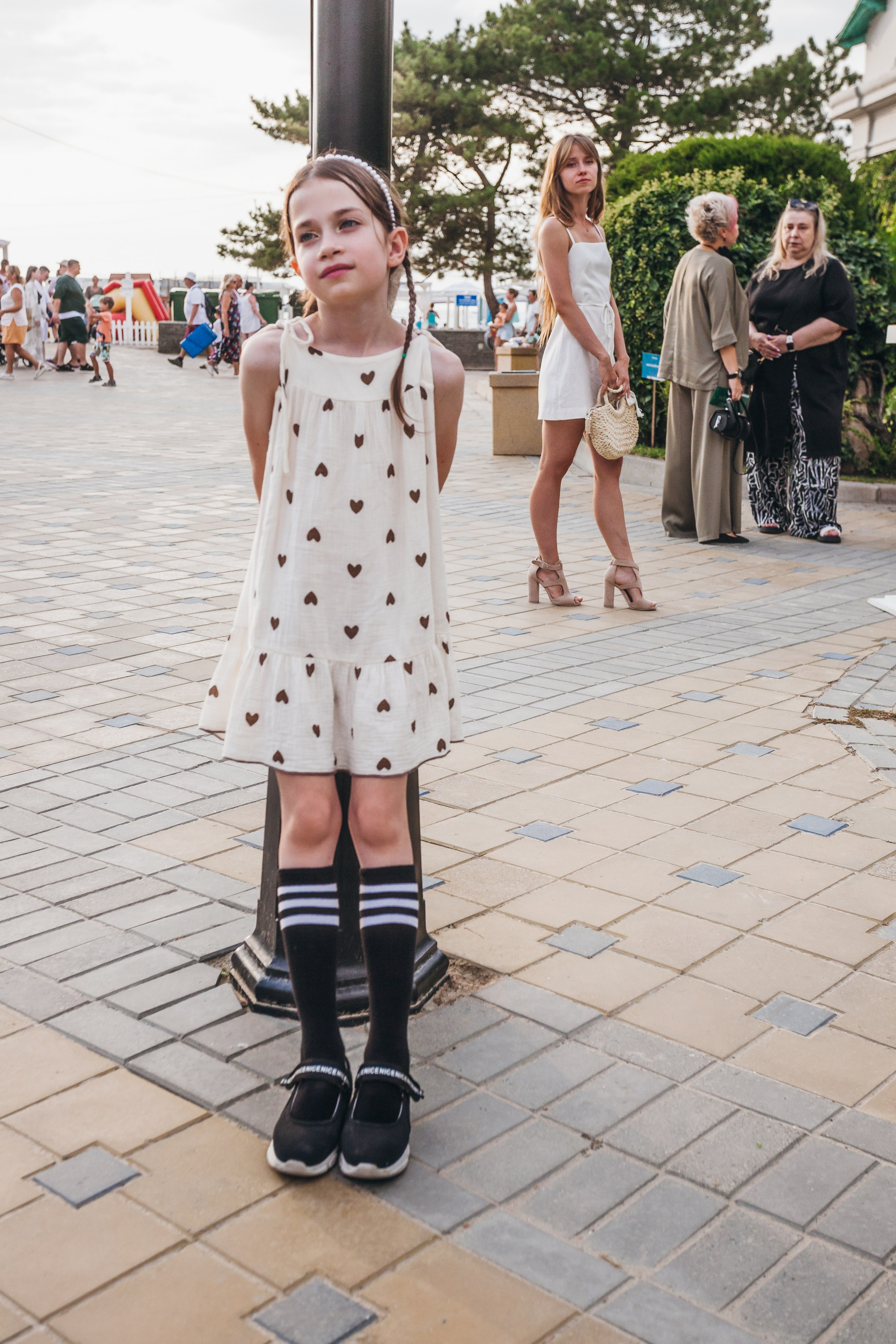 День рождение в уютном ресторане. Фотограф Денис Денисов