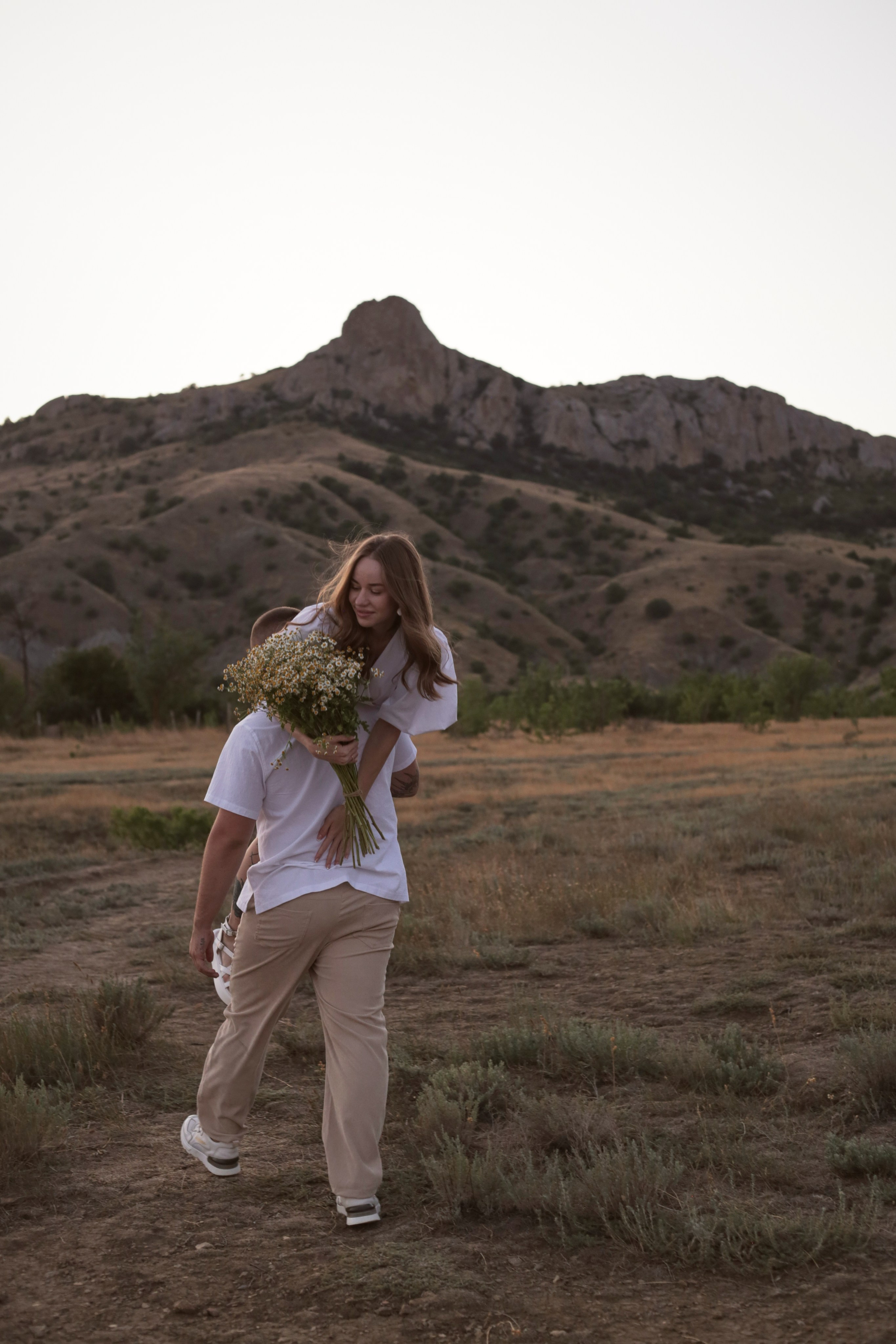 Под Кара-Дагом | Даша и Дима. Семейный фотограф в Феодосии и по Крыму Брежнева Алла
