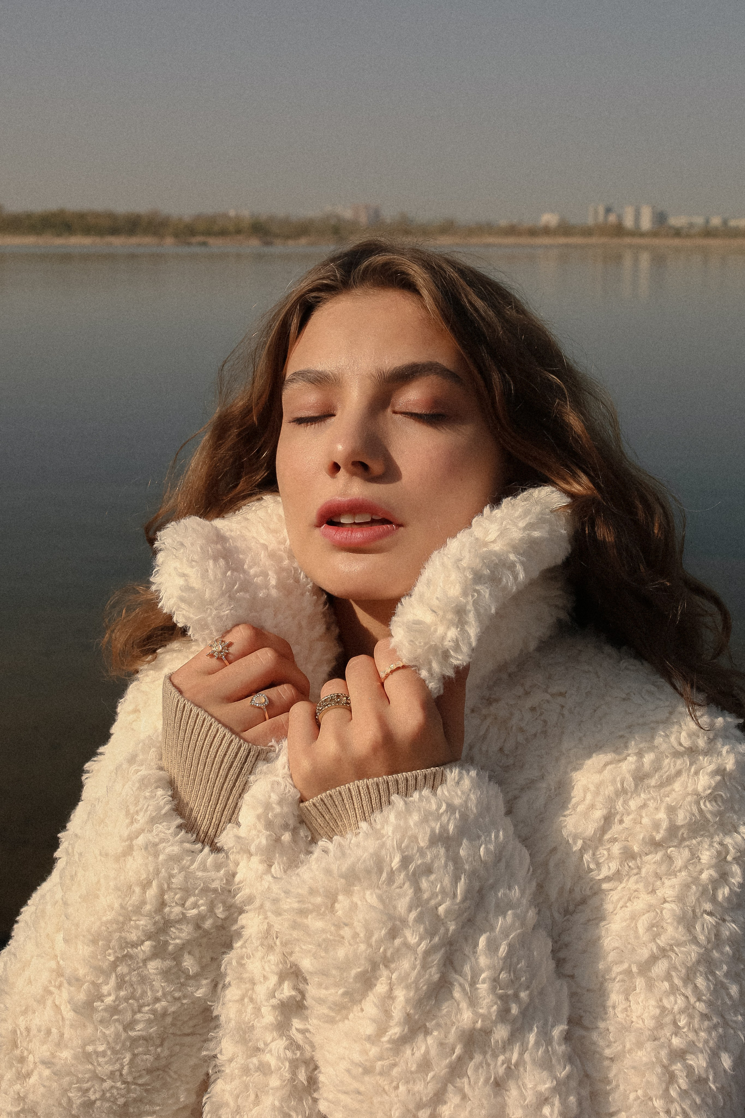 ИМИДЖЕВАЯ СЪЕМКА ДЛЯ БРЕНДА ВЕРХНЕЙ ОДЕЖДЫ MISHKA. Бренд, контент фотограф в Волгограде Елена Даньшина