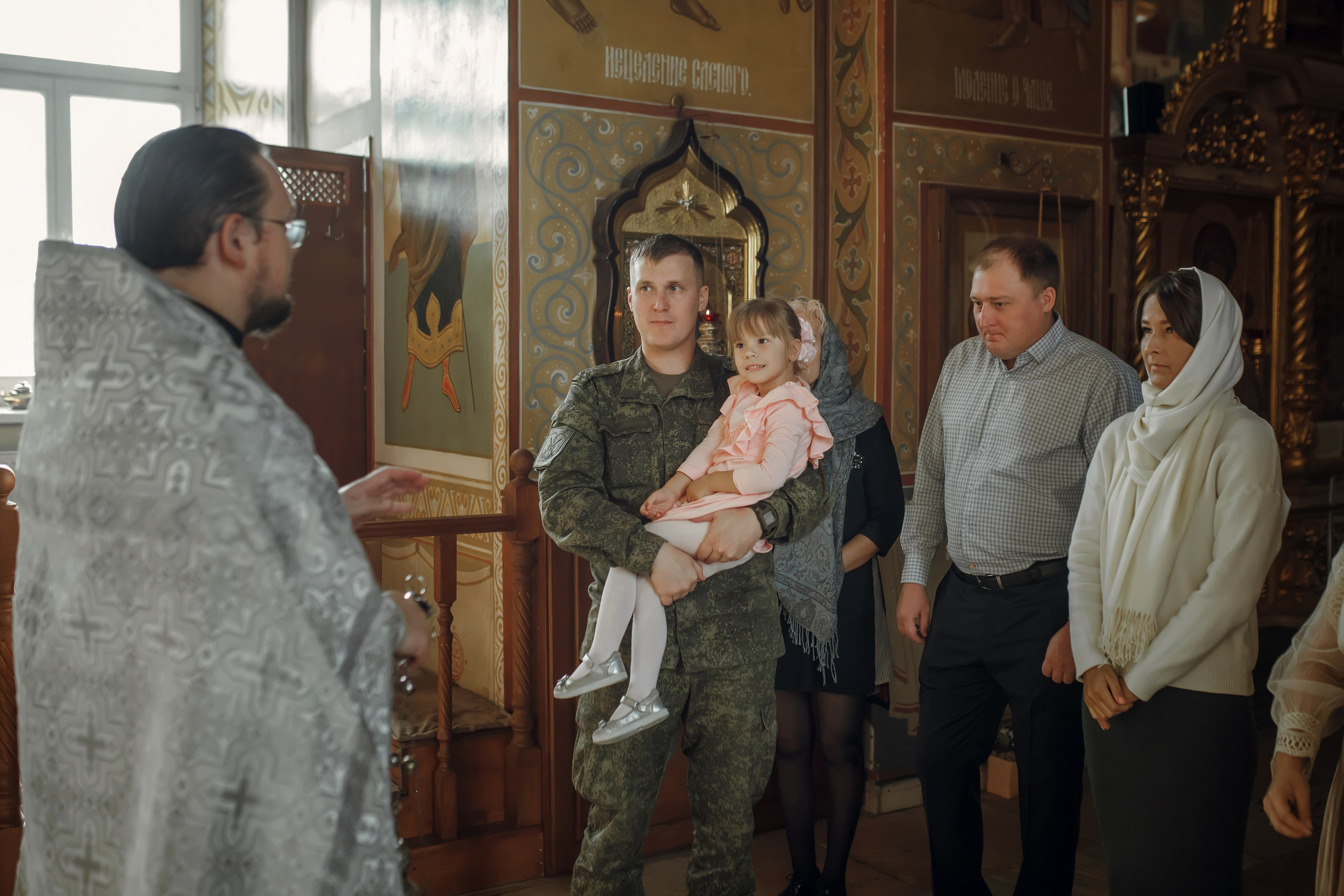 Крещение Мирославы. Фотограф на Крещение, семейный фотограф в Москве