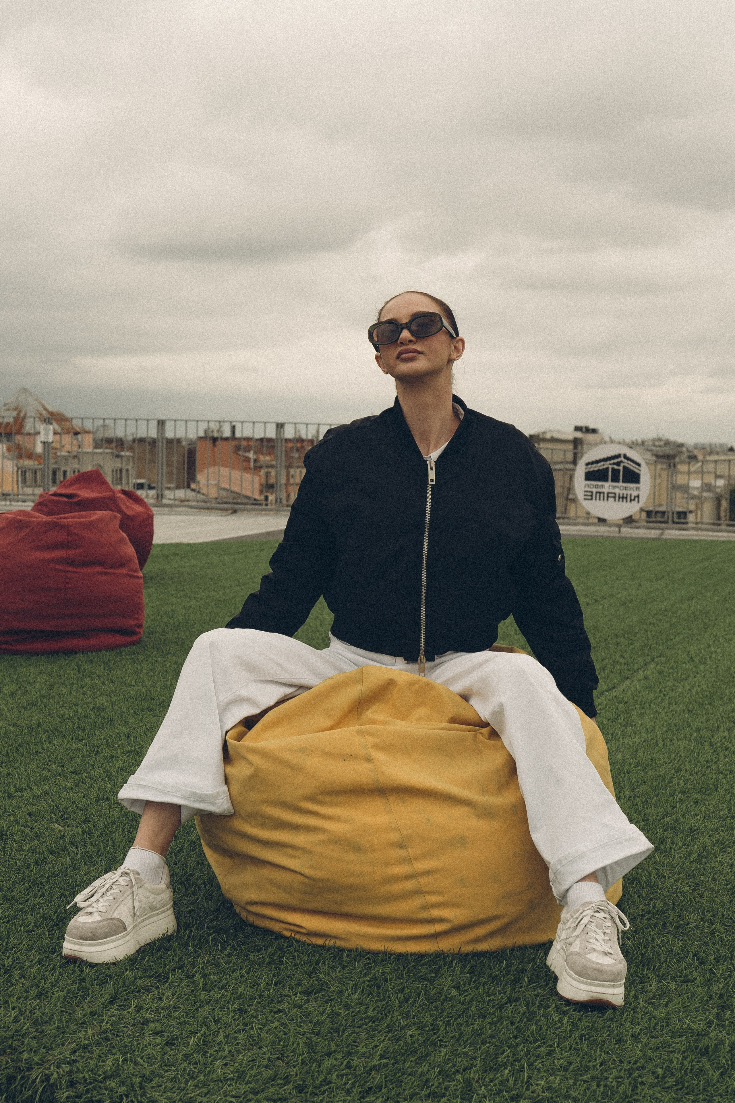 МЫ ГУЛЯЛИ ПРО КРЫШАМ ПИТЕРА. Профессиональный фотограф, Санкт-Петербург — Виктория Богомолова