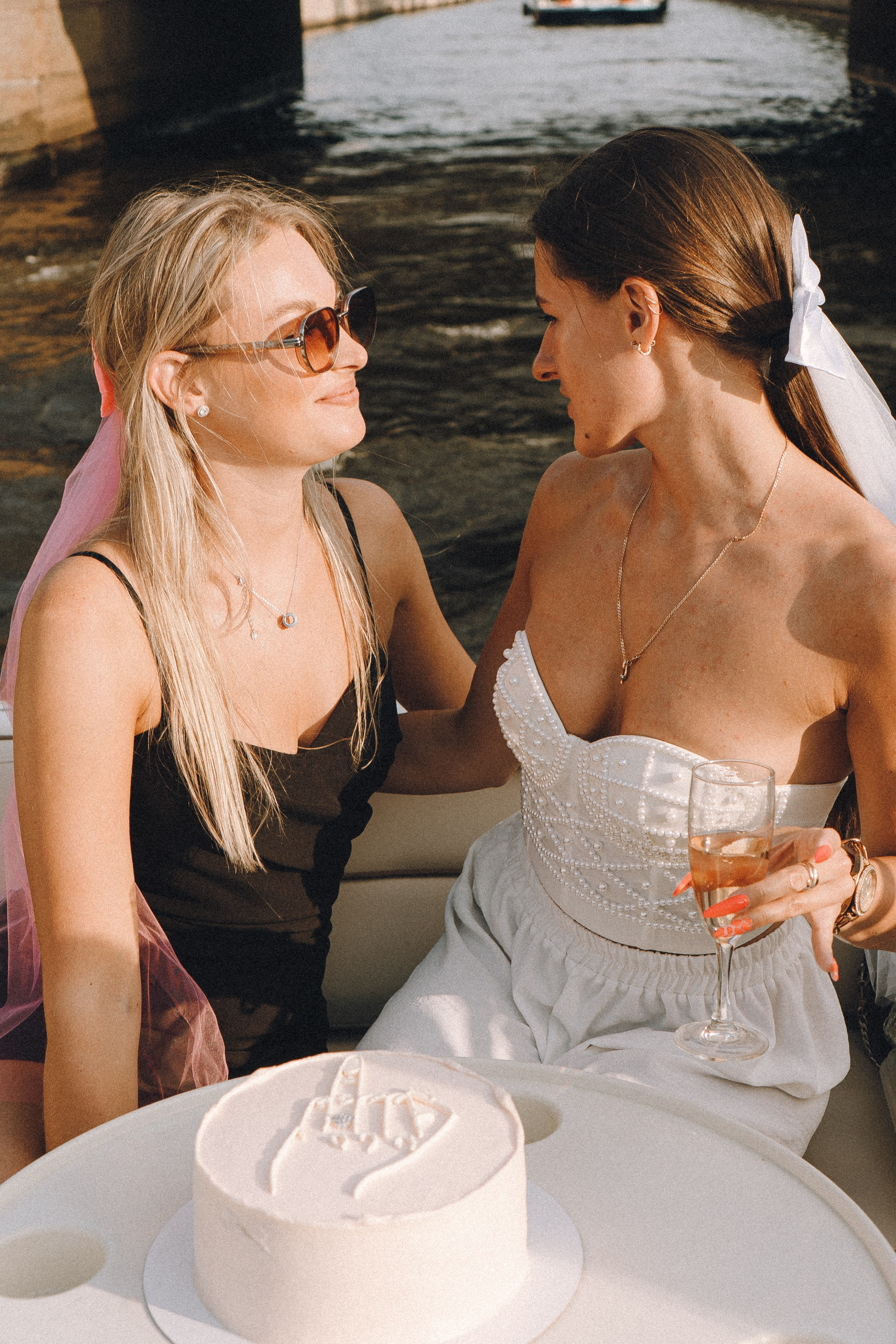 ДЕВИЧНИК НА КАТЕРЕ. Профессиональный фотограф, Санкт-Петербург — Виктория Богомолова