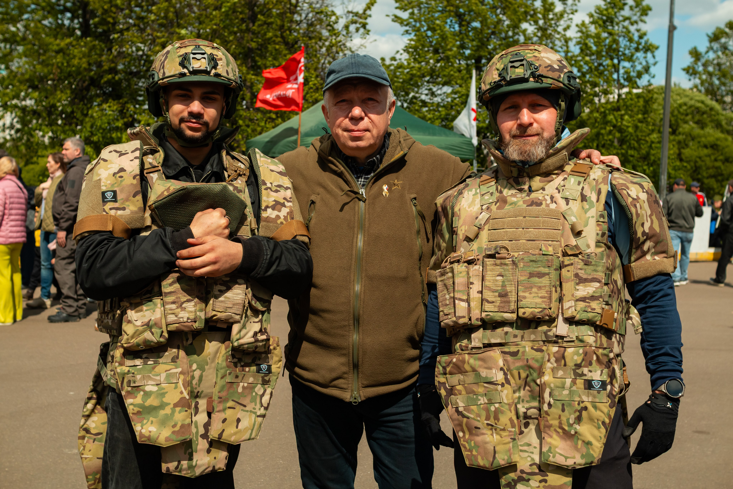 Репортаж с 9 мая 2025 года, День Победы! ВАО Москва. Фотограф Илья Варакин