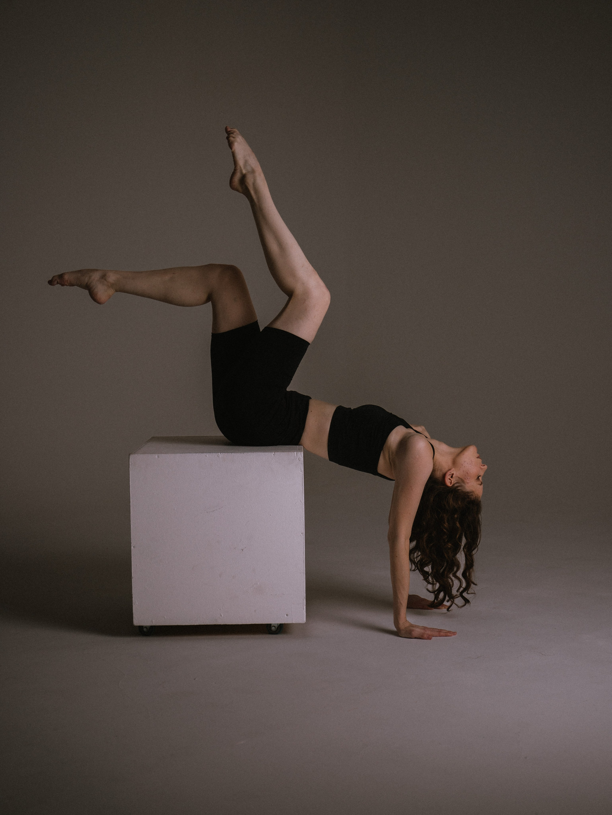 Спорт-эстетика на циклораме. Свадебный и семейный фотограф в Москве Мила Широких