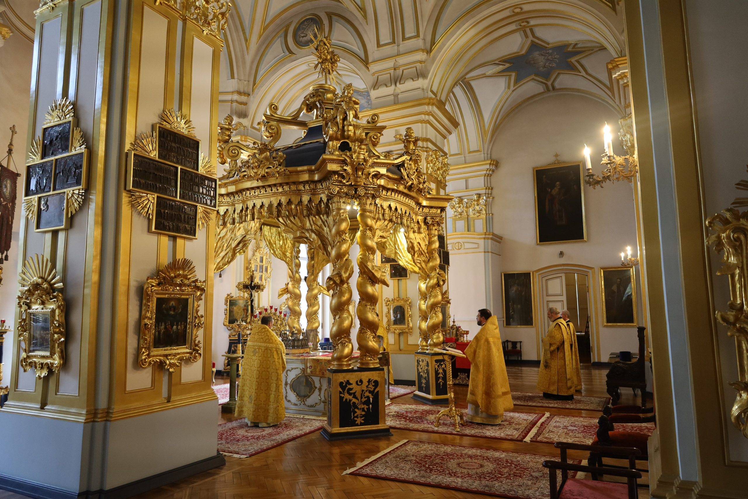 НЕДЕЛЯ 15-Я ПО ПЯТИДЕСЯТНИЦЕ. НИКОЛО-БОГОЯВЛЕНСКИЙ МОРСКОЙ СОБОР