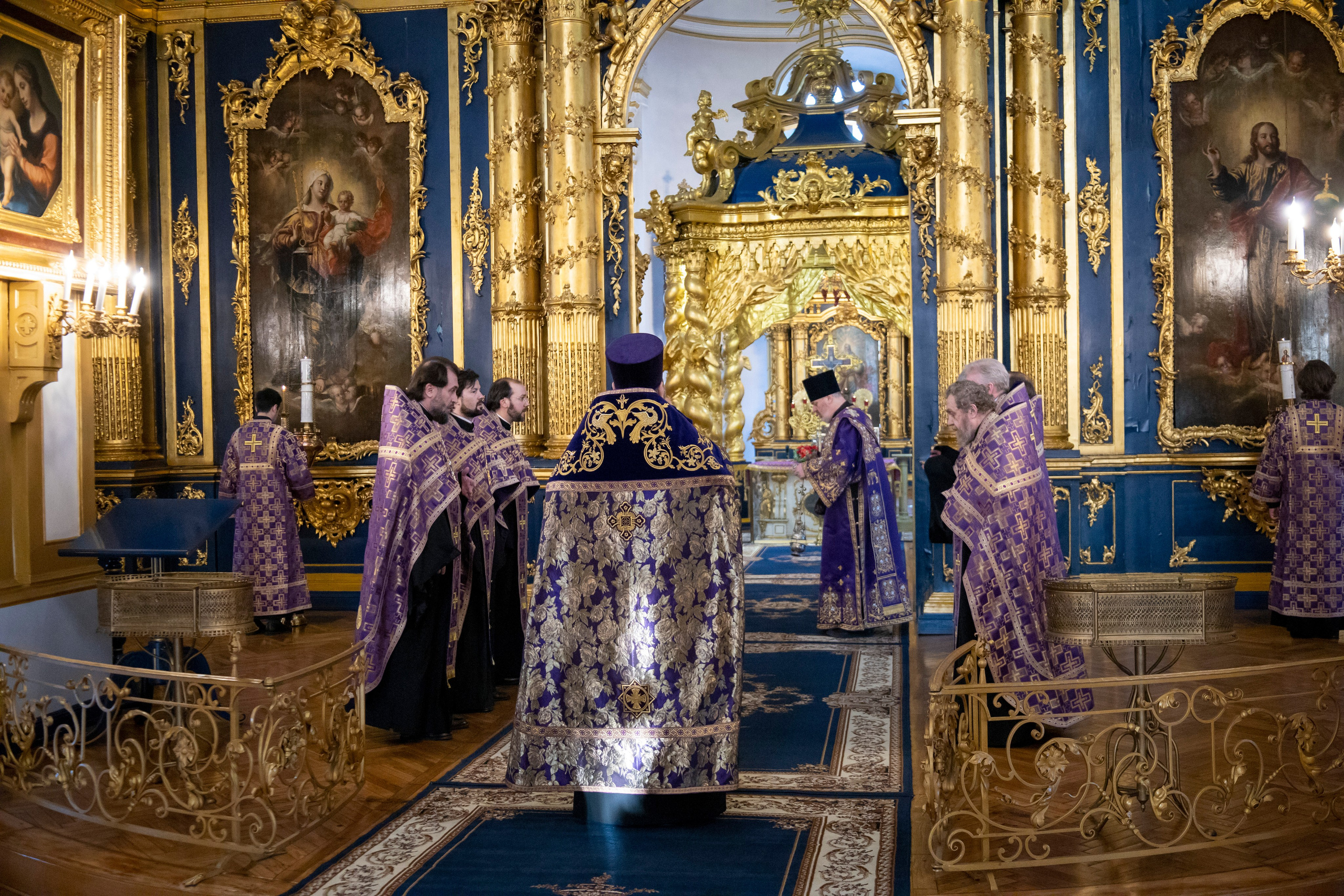 ВСЕНОЩНОЕ БДЕНИЕ С ЧИНОМ ИЗНЕСЕНИЯ ЧЕСТНОГО И ЖИВОТВОРЯЩЕГО КРЕСТА ГОСПОДНЯ. НИКОЛО-БОГОЯВЛЕНСКИЙ МОРСКОЙ СОБОР