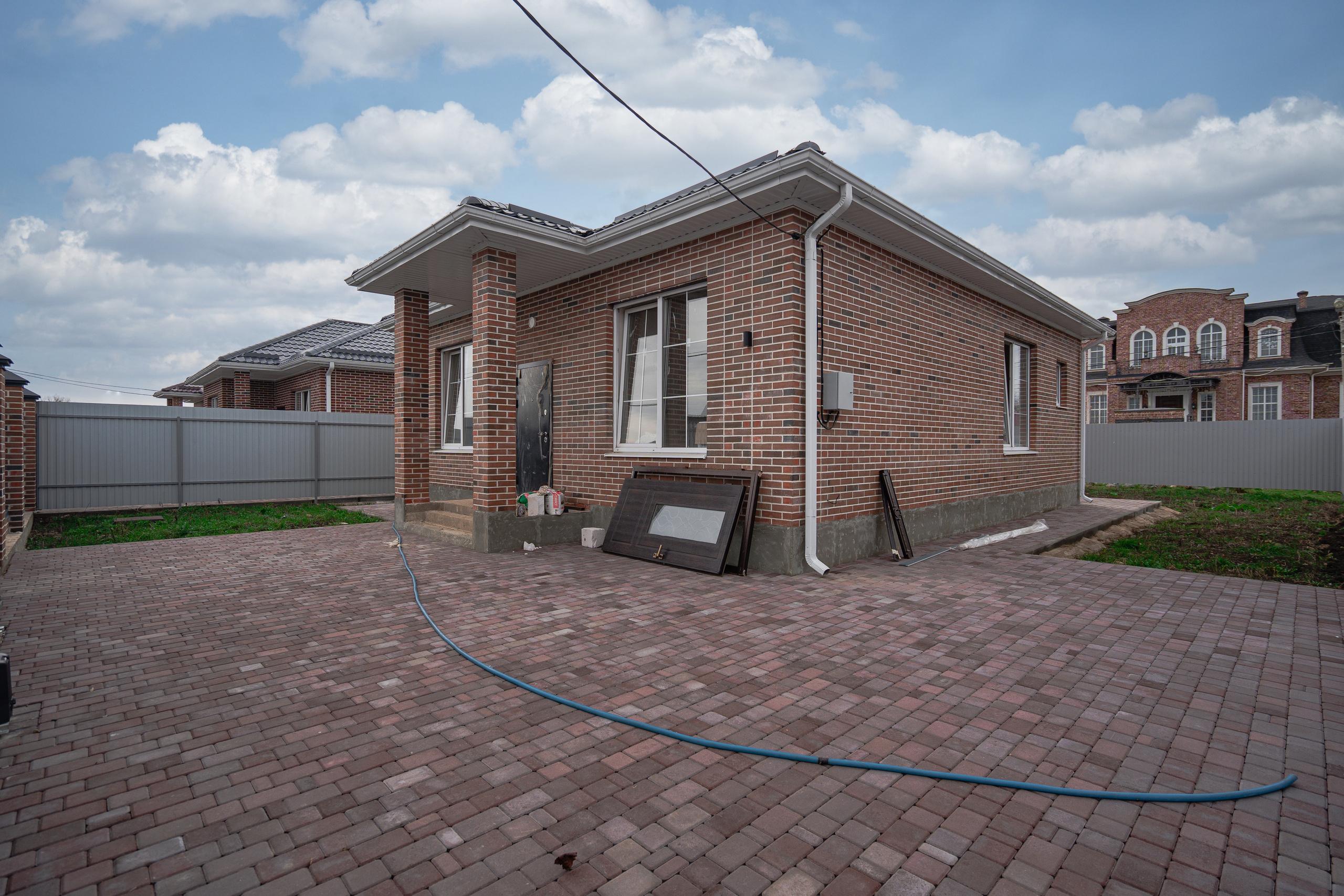 Коттеджи. Создаю контент для бизнеса- Андрей Корниенко и упаковываю компании и экспертов в Краснодаре