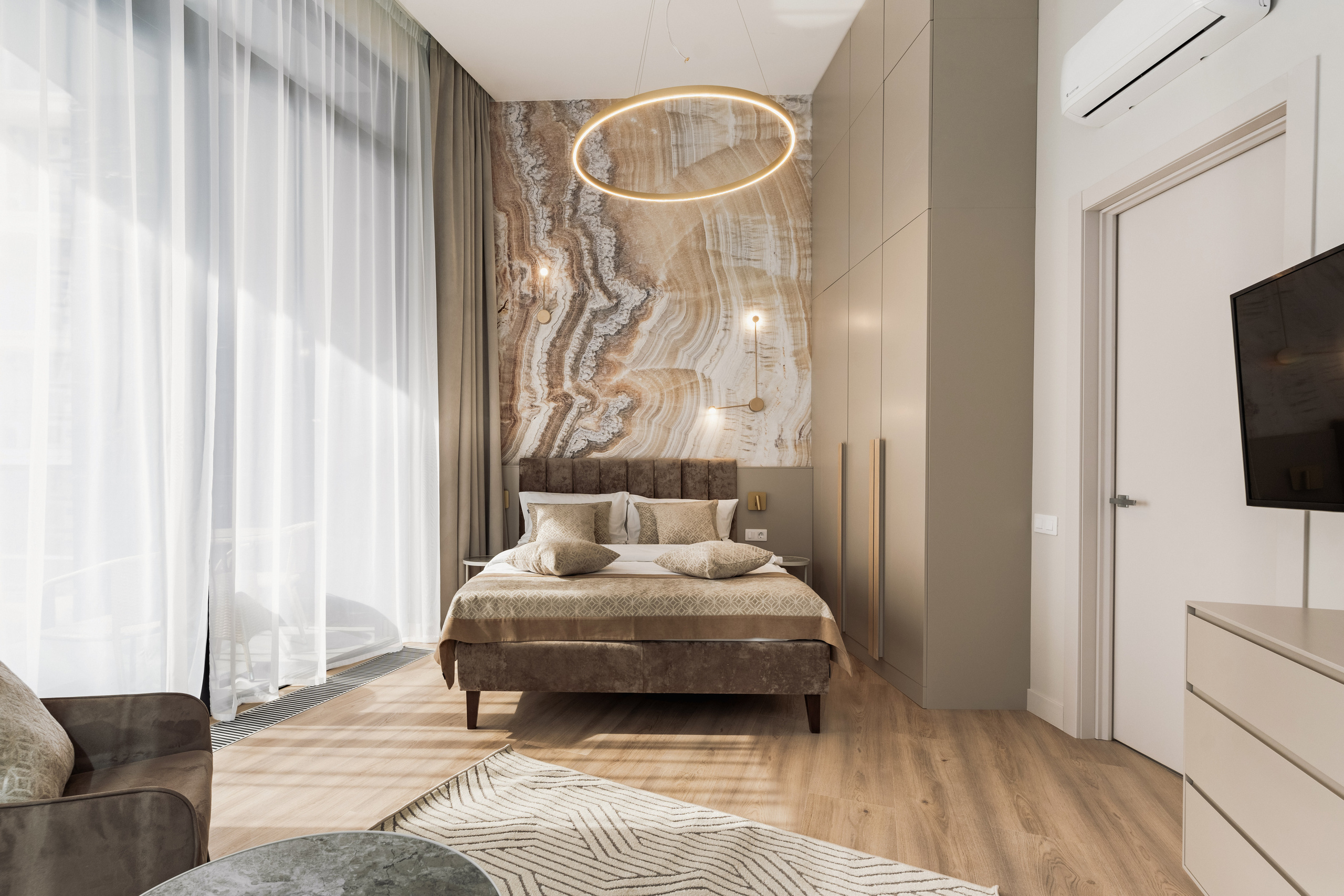 Лучезарный. Создаю контент для бизнеса- Андрей Корниенко и упаковываю компании и экспертов в Краснодаре