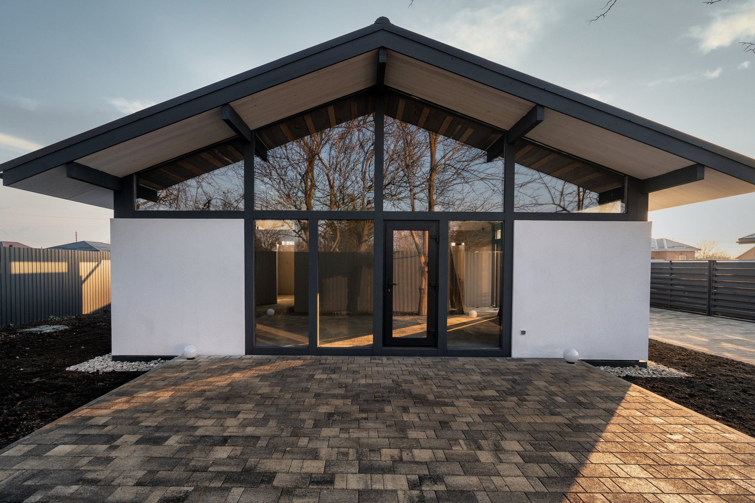 Коттедж. Создаю контент для бизнеса- Андрей Корниенко и упаковываю компании и экспертов в Краснодаре