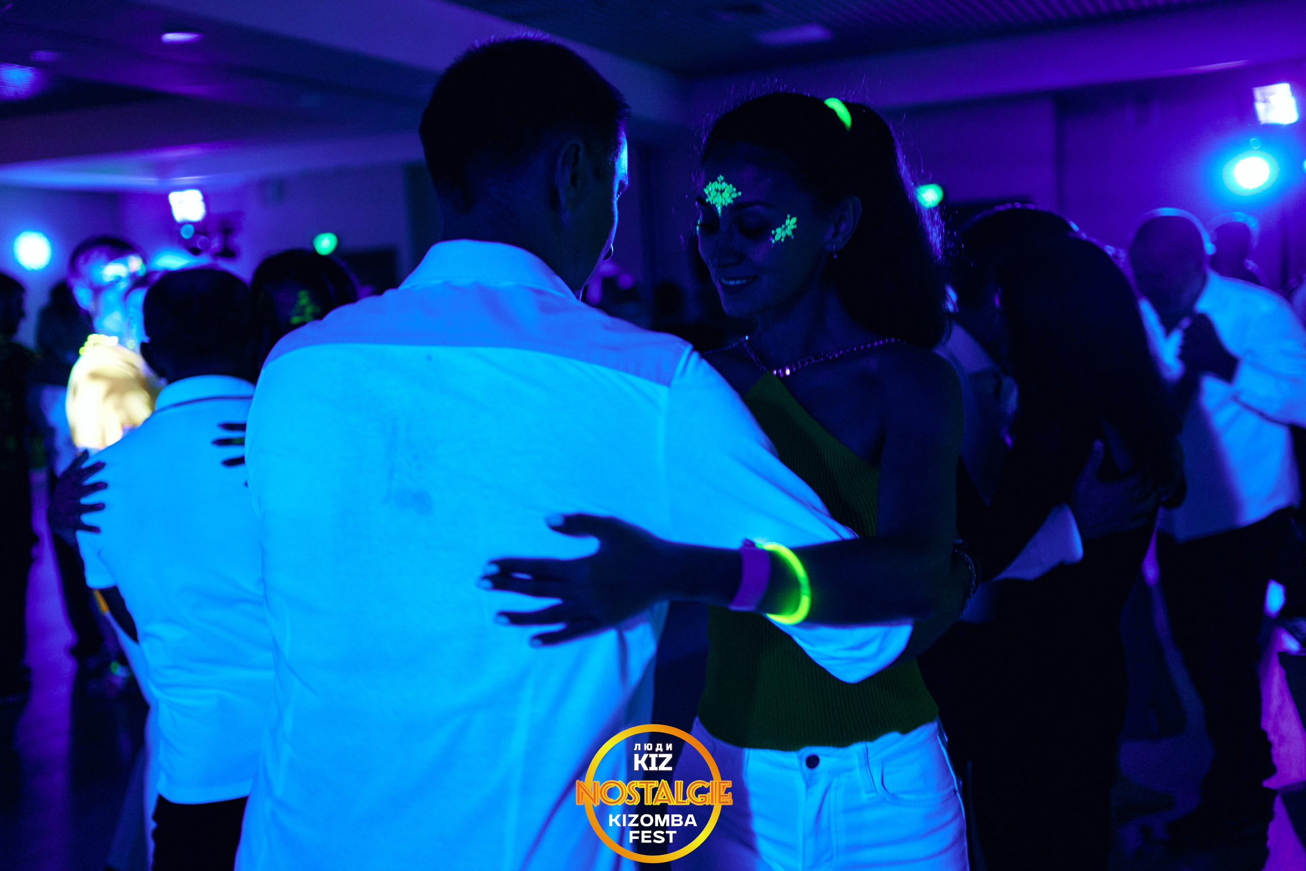 Neon party. Свадебный фотограф