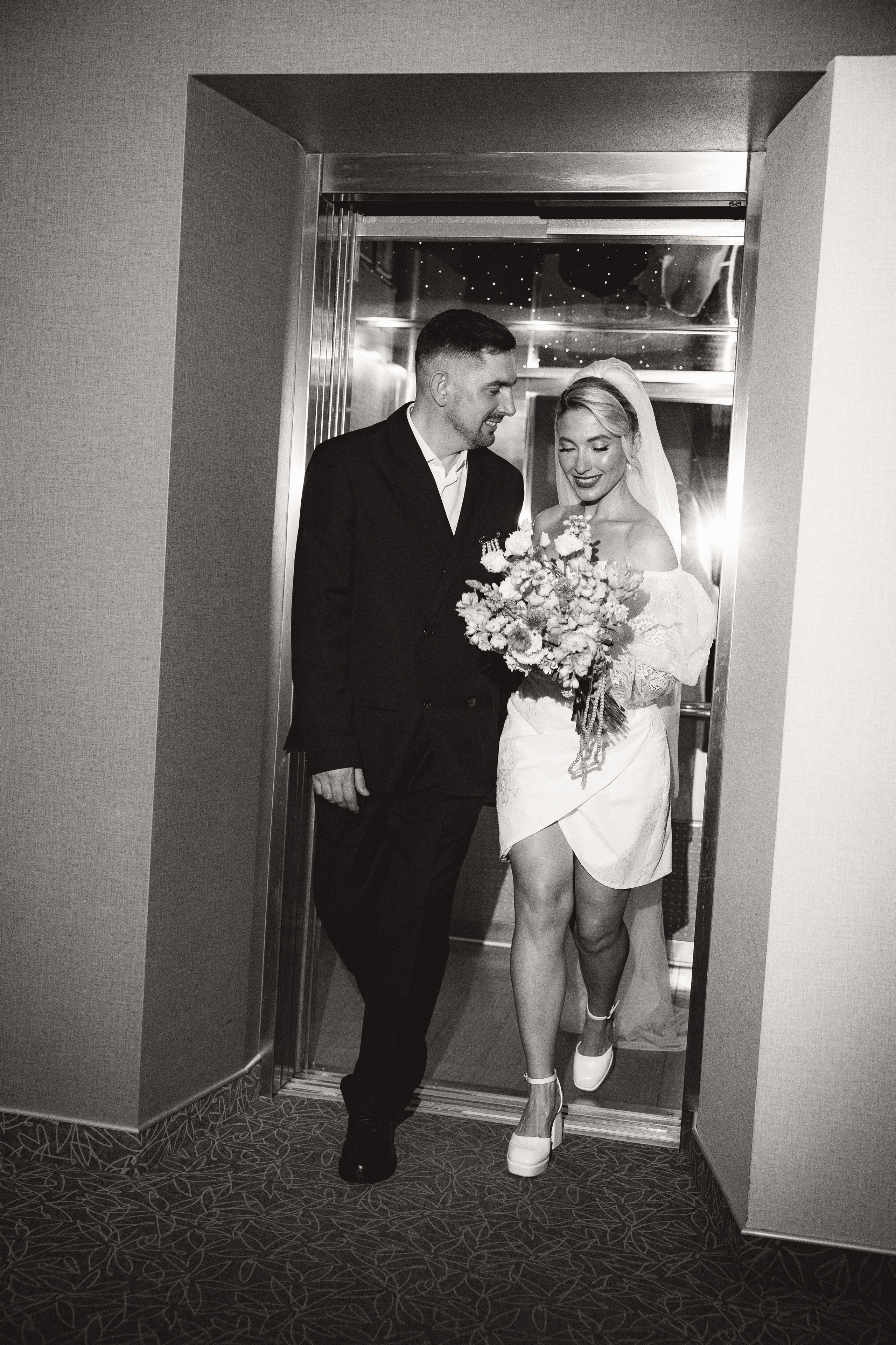 V&N. Свадебный фотограф в Иваново Гитарина Черняева