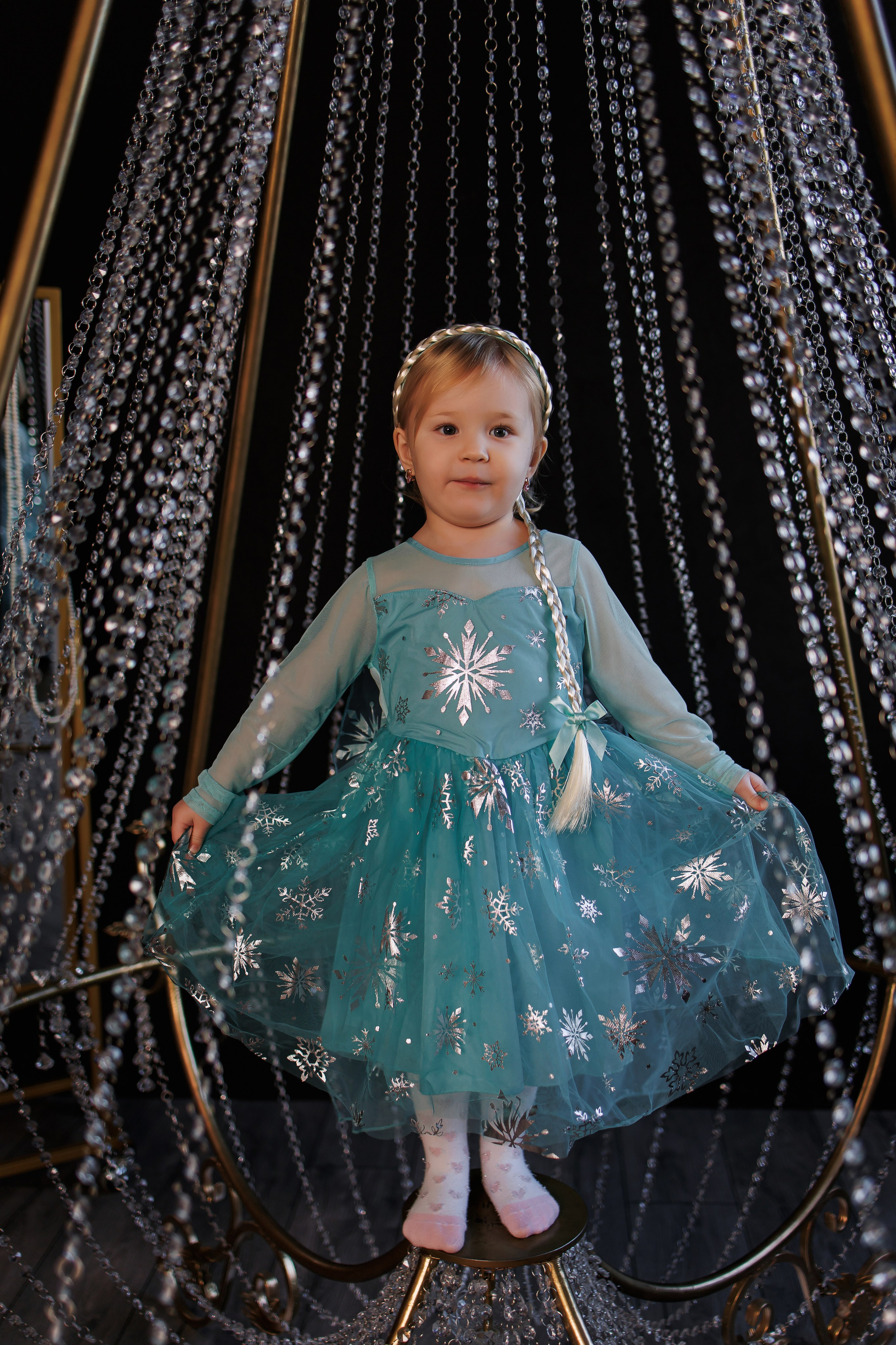 Ваши фотографии. Интерьерная фотостудия Background в Омске