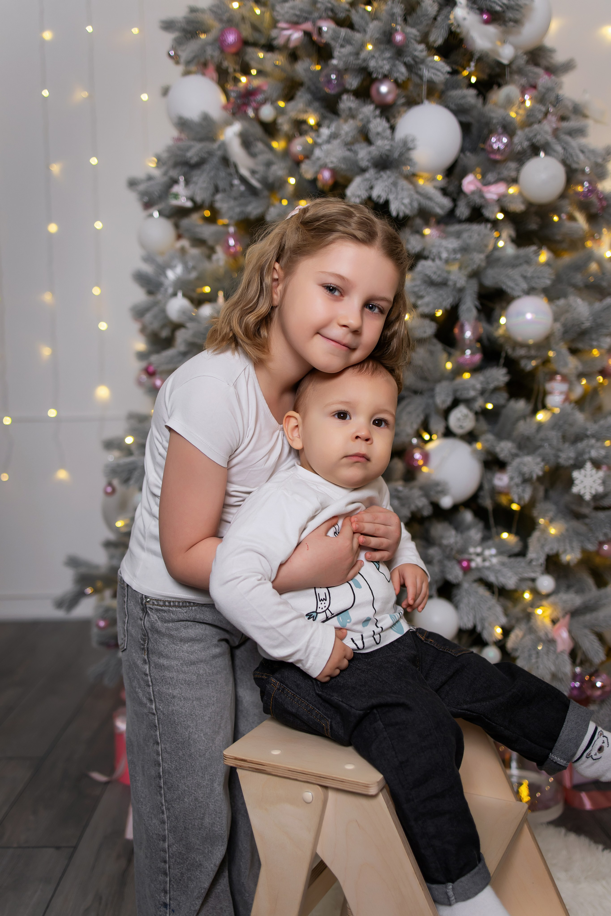 Ваши фотографии. Интерьерная фотостудия Background в Омске