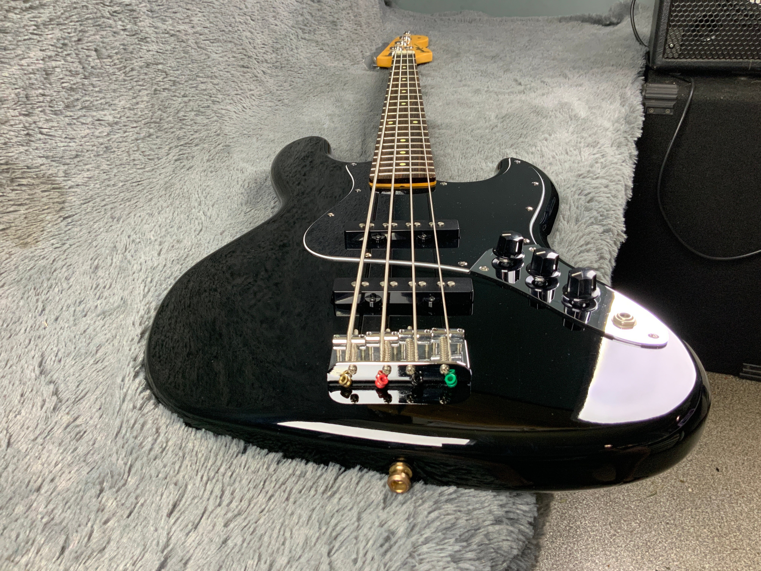 Grass Roots Jazz Bass