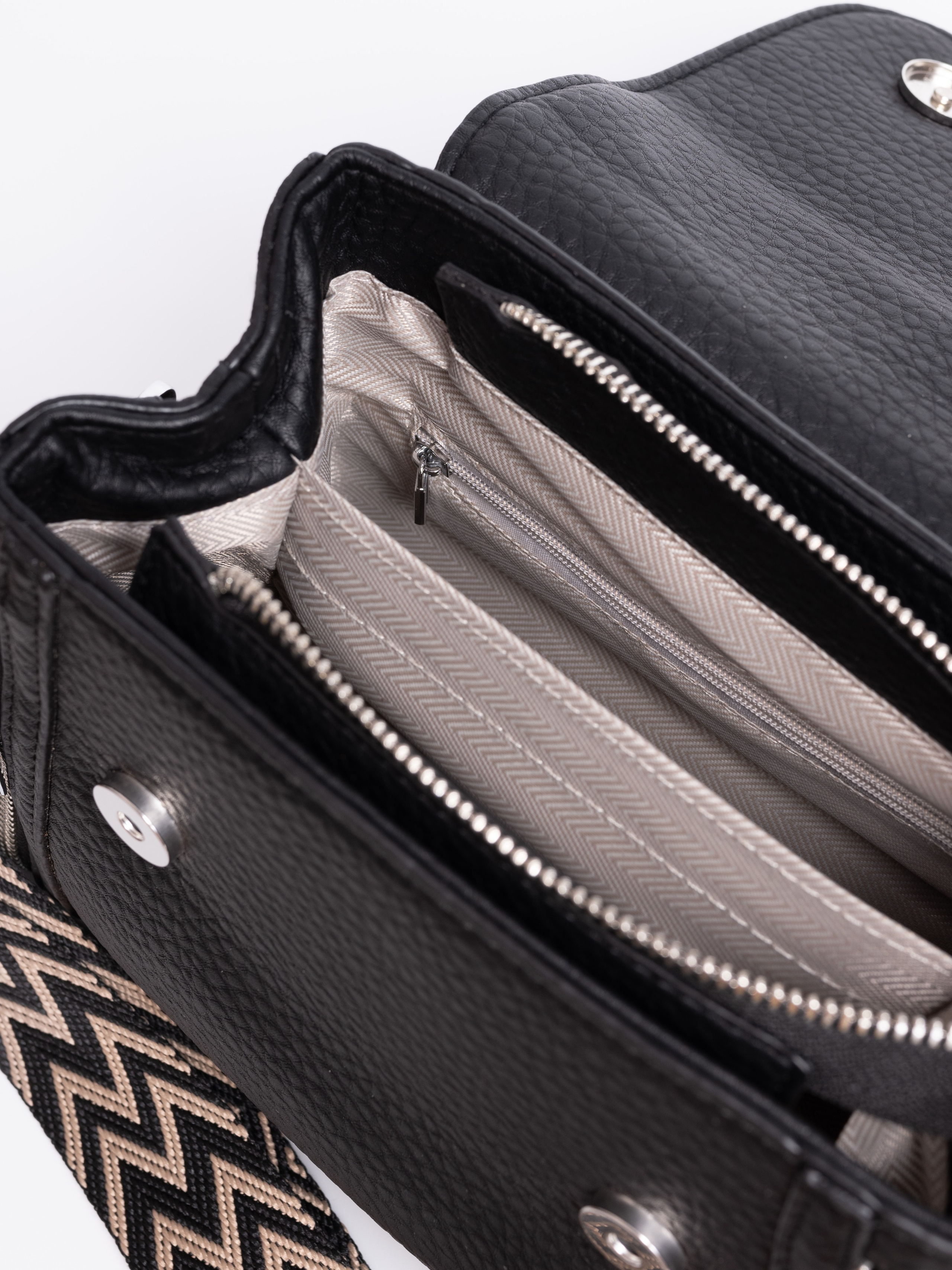 Женские сумки 1. Предметный фотограф, фото для маркетплейсов Пятигорск, КМВ