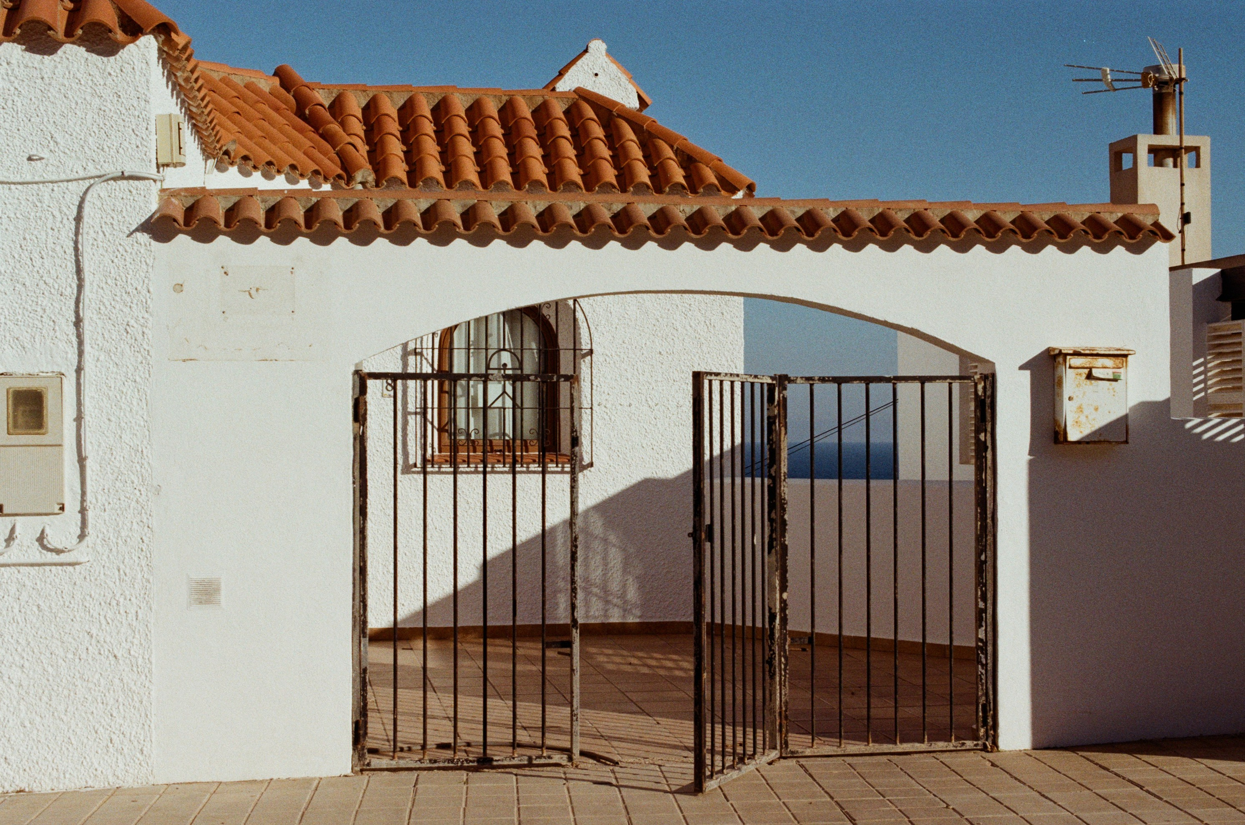 Spanish sahara // spain, pozo de los frailes. EVER EXPOSED