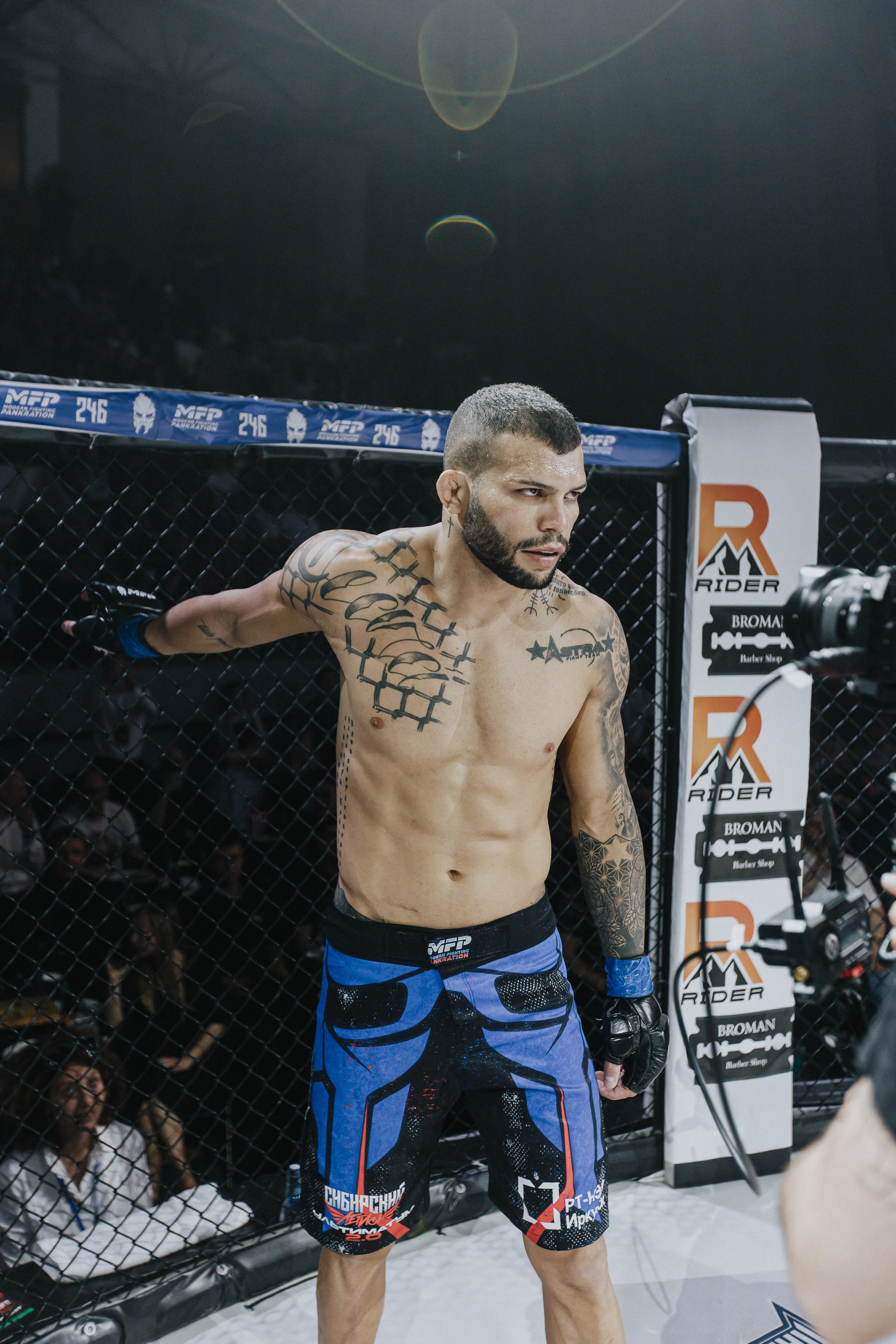 MFP246 МАКСИМ БУТОРИН VS МАРСИО БРЕНО. Фотограф Иркутск Антипин Сергей