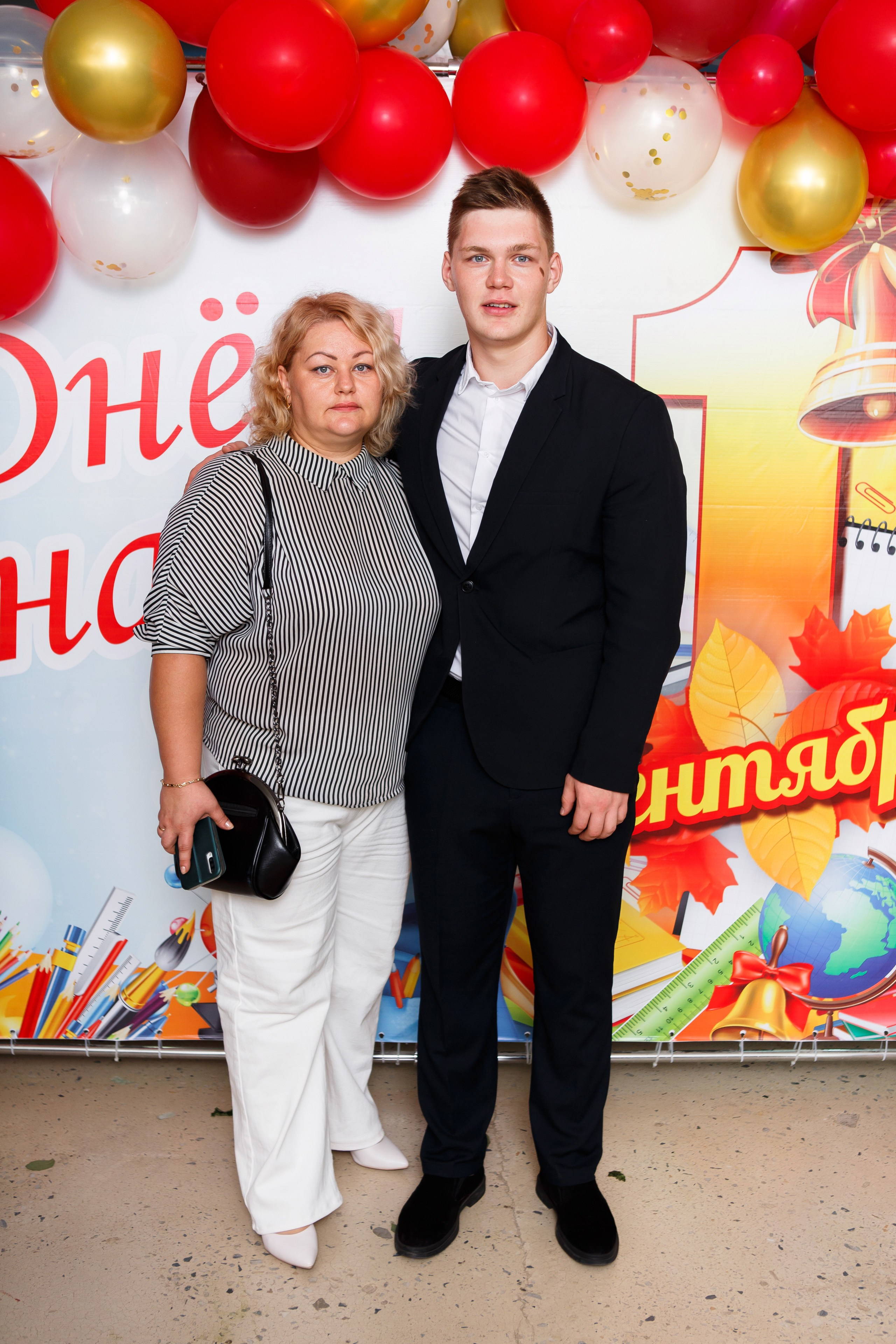 1 СЕНТЯБРЯ 2024 ГОДА — 9 ШКОЛА — ФОТОСЕССИЯ С РОДИТЕЛЯМИ. ТВОЙ АЛЬБОМ / ТВОИ ПРАВИЛА