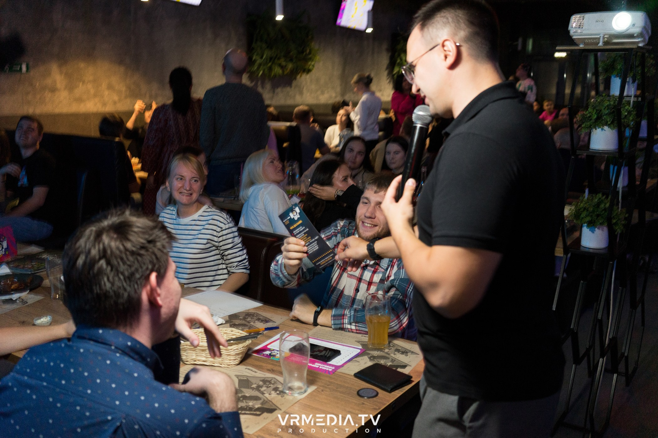 WoW QuiZ в баре «Друзья»