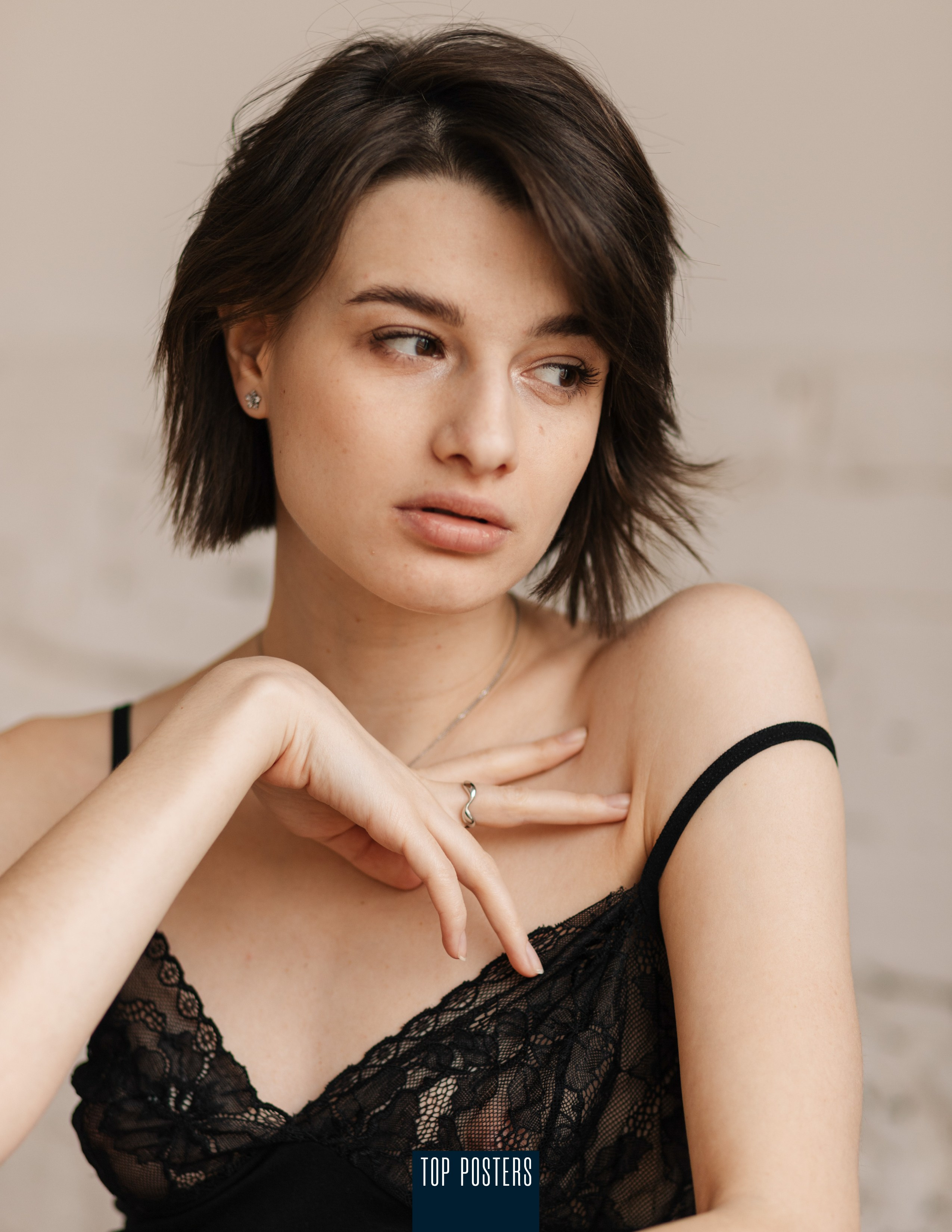 Top Posters. Фотограф СПб — Александра Венцова | портрет и контент-фото