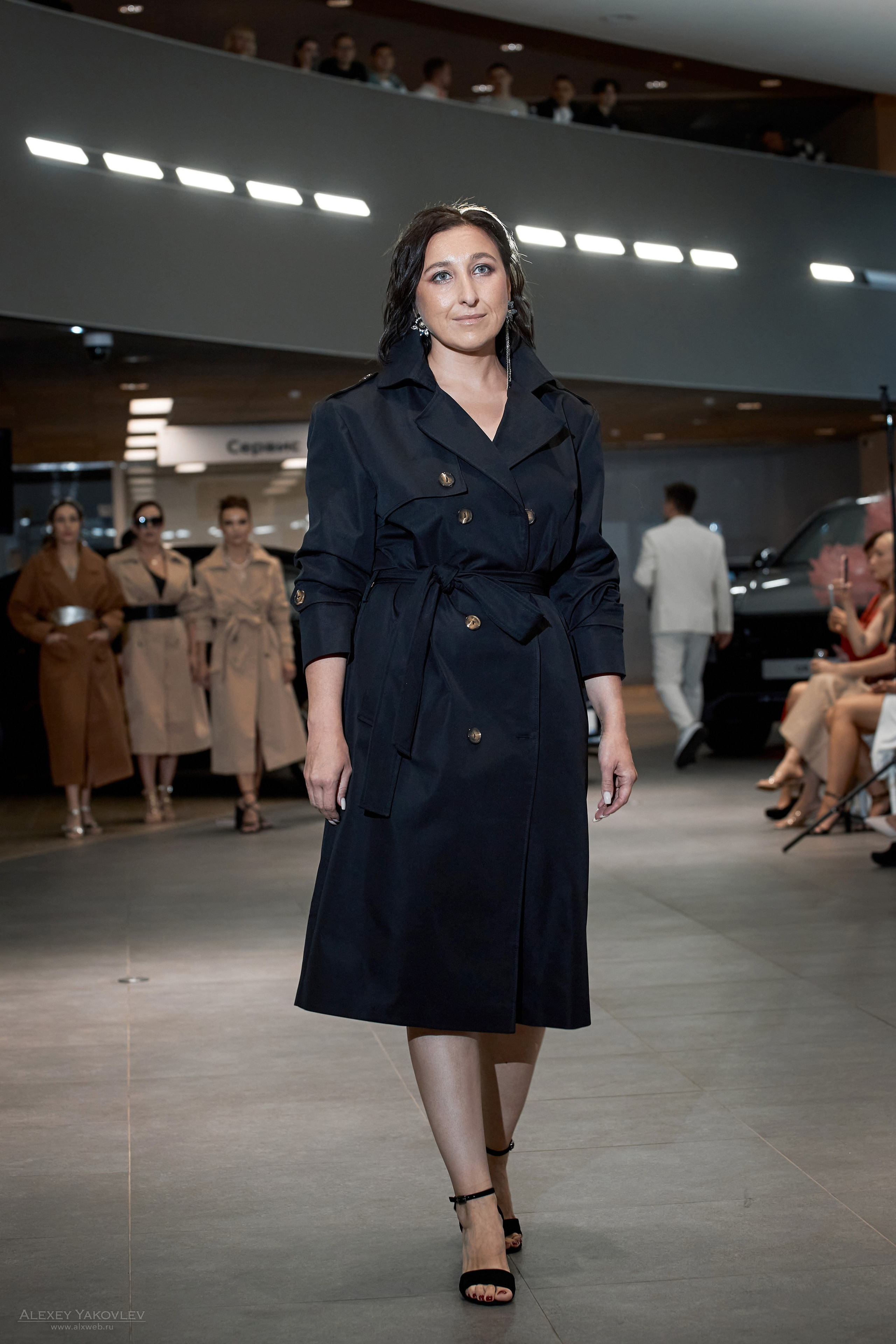 Модный показ PRE-FALL модельной школы Modeling+. Фотограф Алексей Яковлев