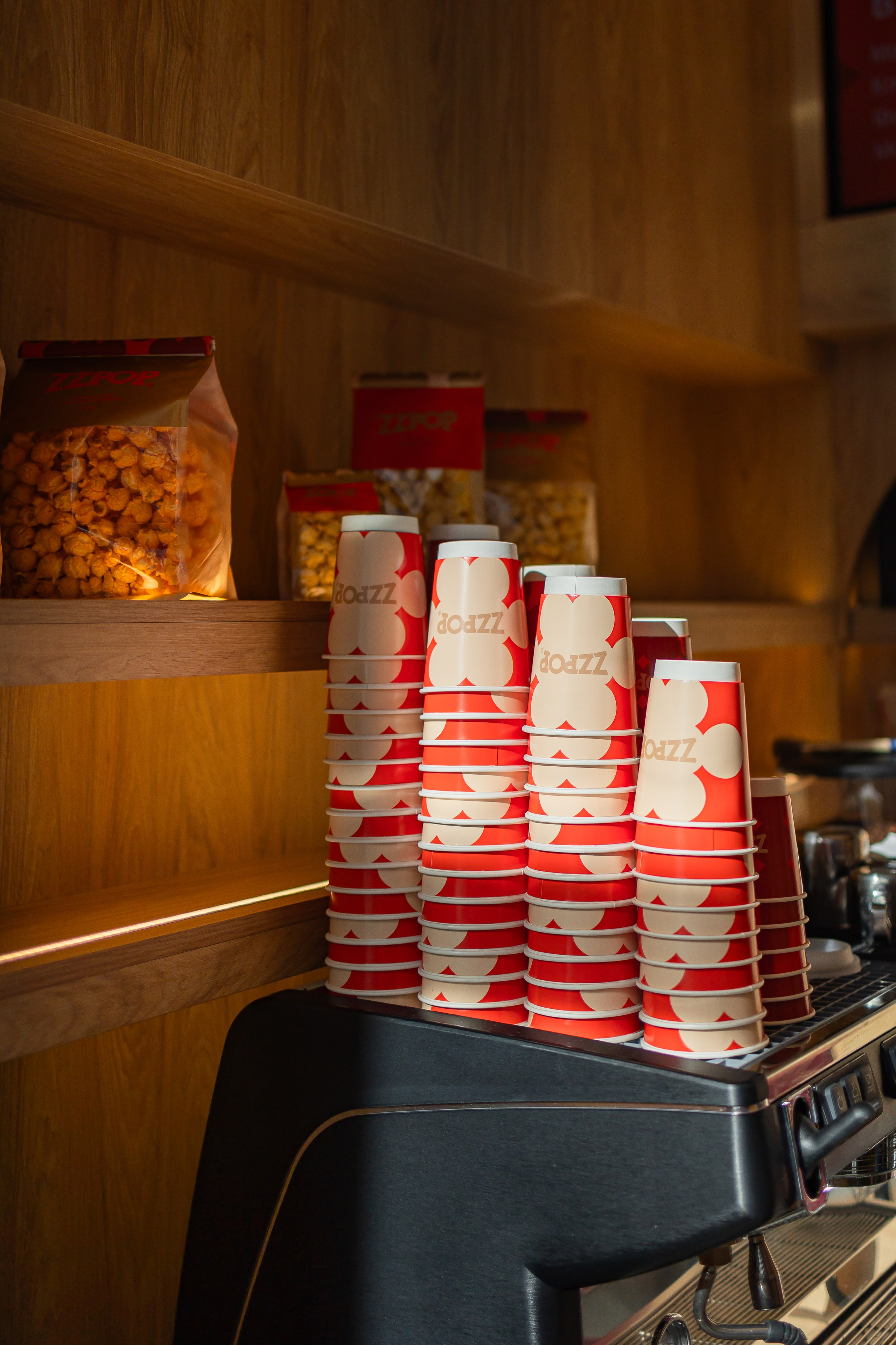 Магазин премиального попкорна ZZPOP. Фотограф Печерская Анастасия