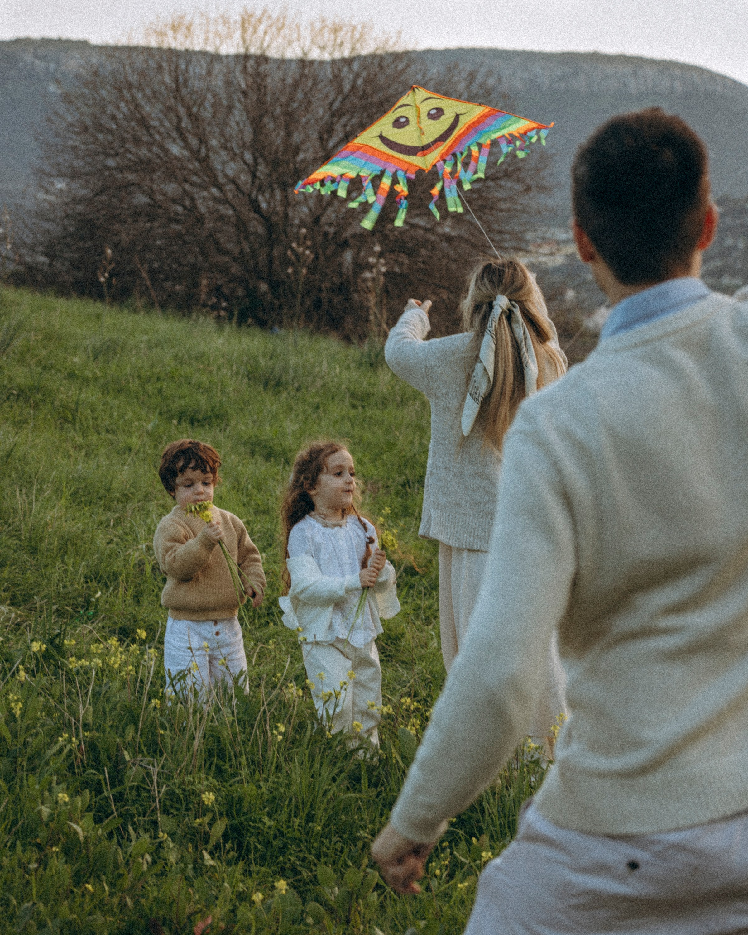 Family day — pizza and kite adventures. Katerina Nord | Wedding and Couple Photographer in Germany and Europe