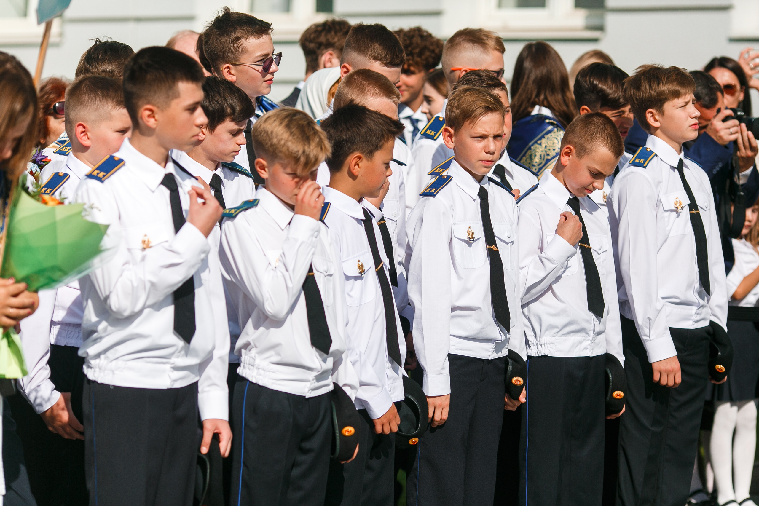 Гимназия Василиада 1 сенятября. Репортажный фотограф Борис Геер