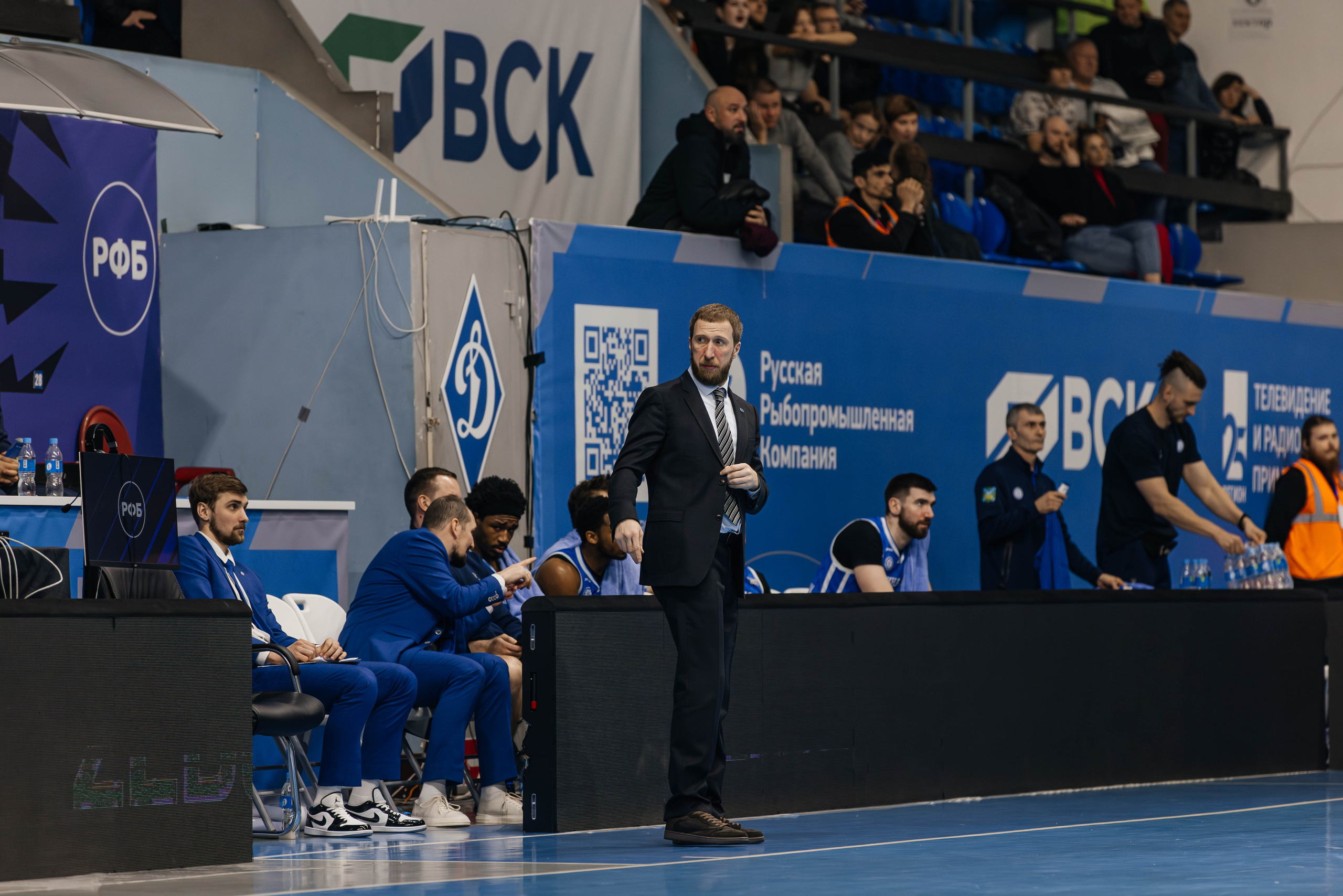 Баскетбол — Динамо. Репортажный и свадебный фотограф во Владивостоке Максим Цой