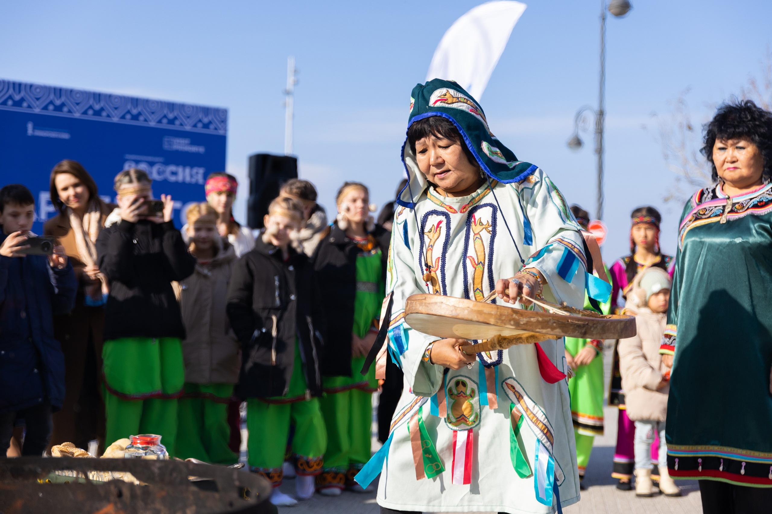 День народного единства в Национальном центре Россия. Олег Катакинов| Репортажный фотограф в городе у моря (Владивосток)