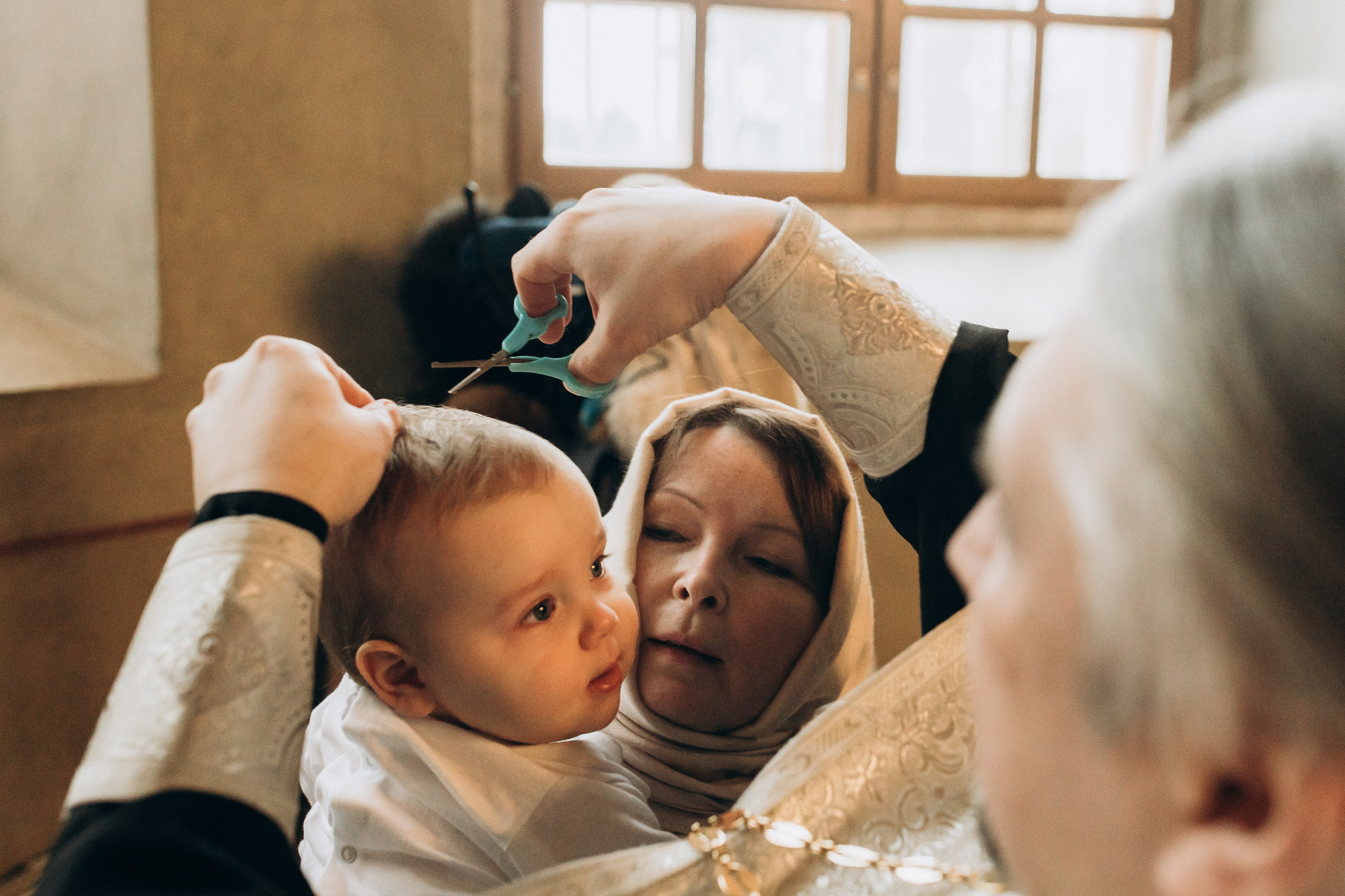 Таинство Крещения Ивана в Церкви Николая Чудотворца. Детский и семейный фотограф в Пушкино, Мытищи, Москва Сергеева Светлана