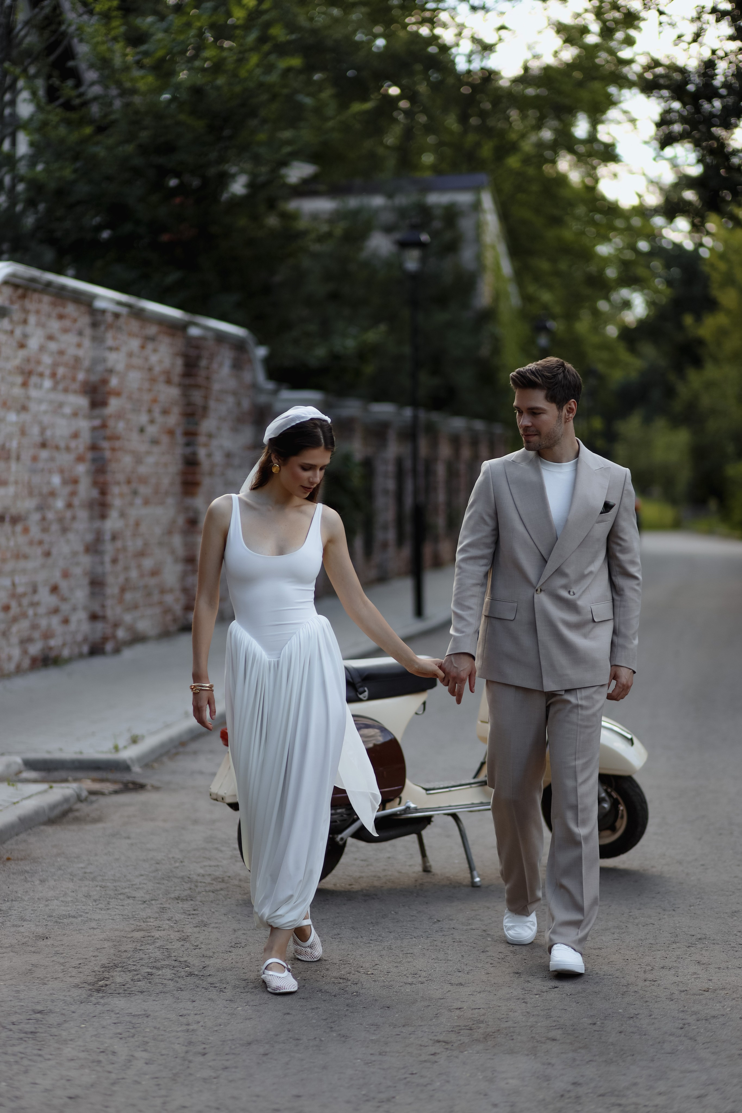 Крис и София