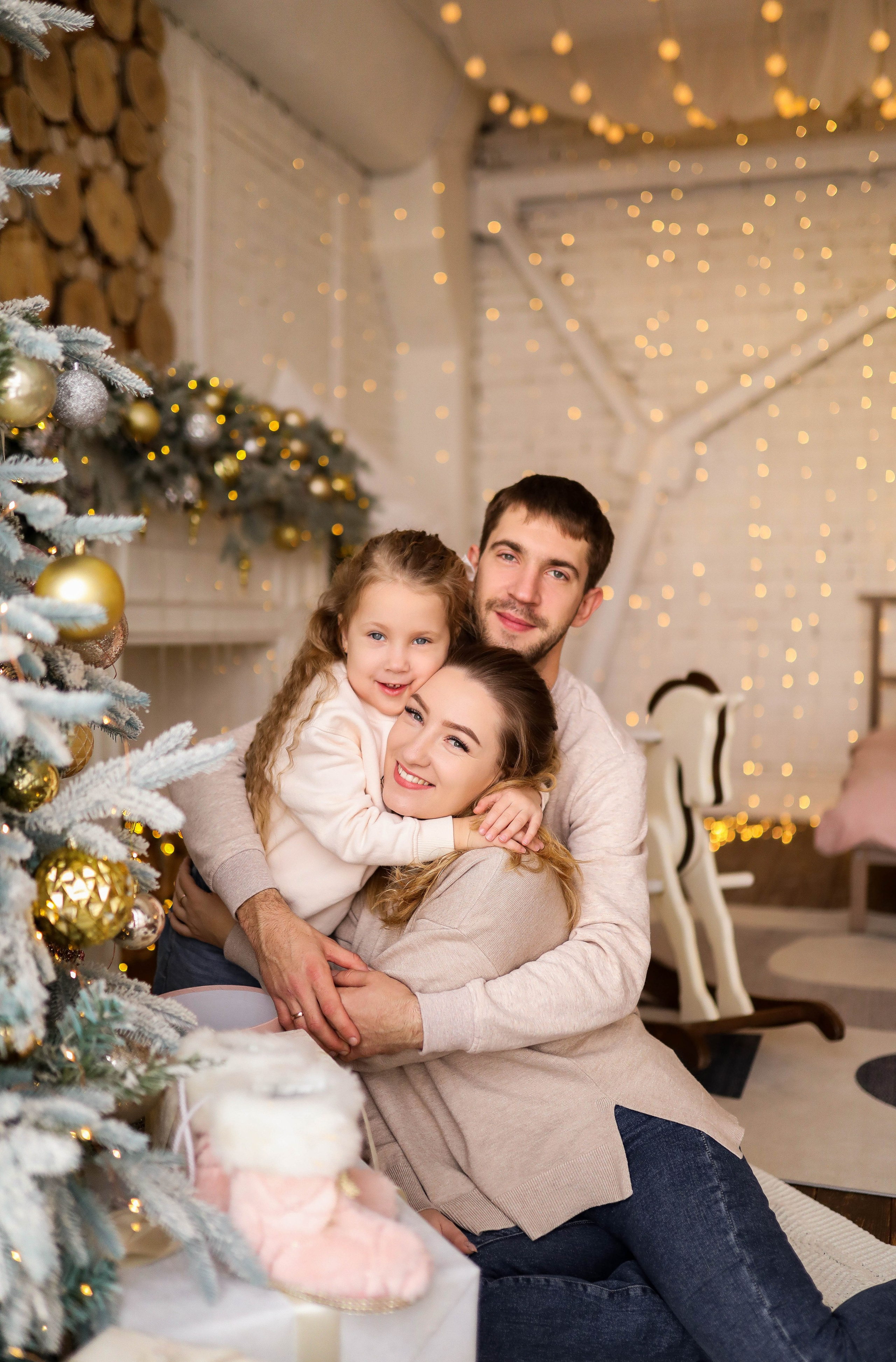 Семейная съёмка в зале вайт и Флет. ФОТОГРАФ ХАБАРОВСК АНАСТАСИЯ РАЧЕНКОВА