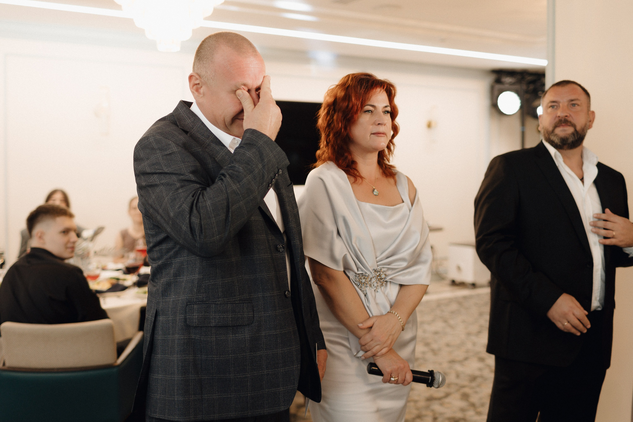 АРИНА И ЛЕША. ЧЕЛСИТИ. Свадебный и индивидуальный фотограф в Челябинске Евгения Негодяева