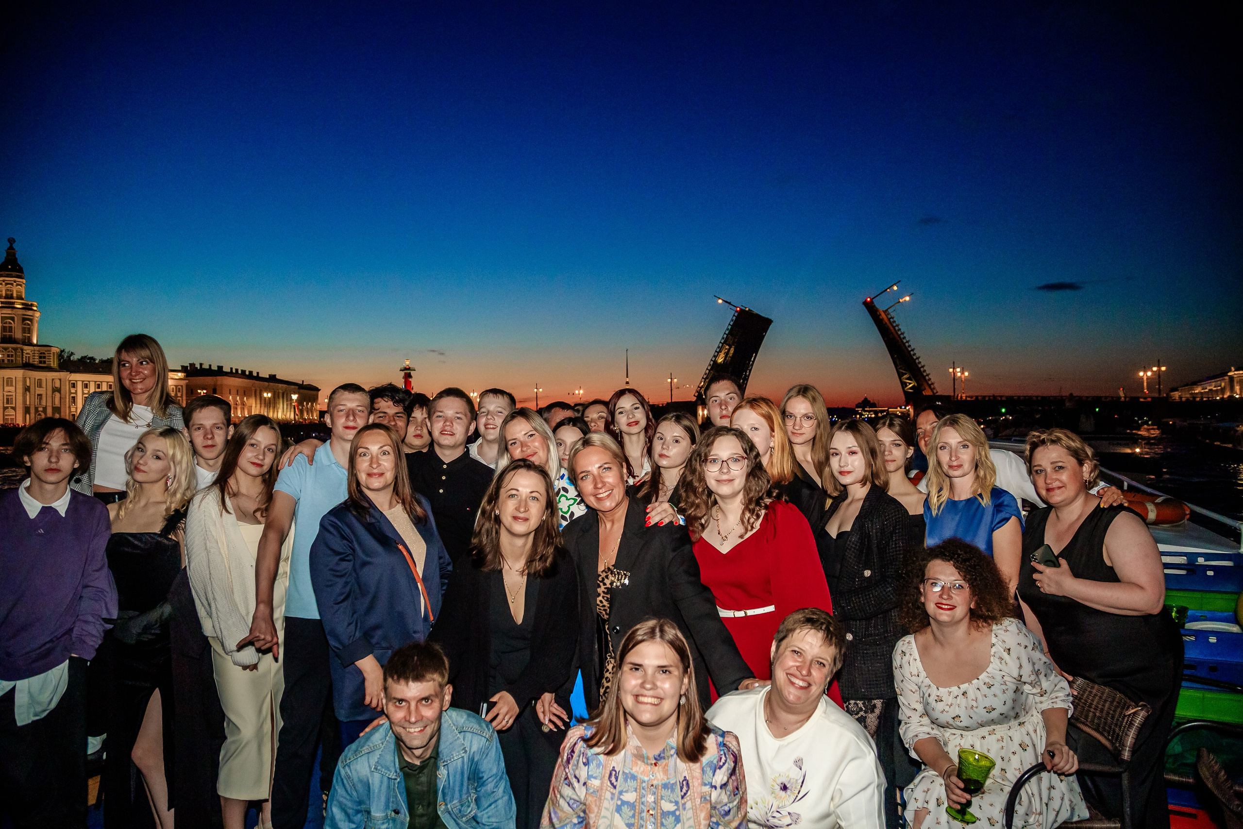 Выпускной на теплоходе. Фотограф в Санкт-Петербурге Чумаков Семен