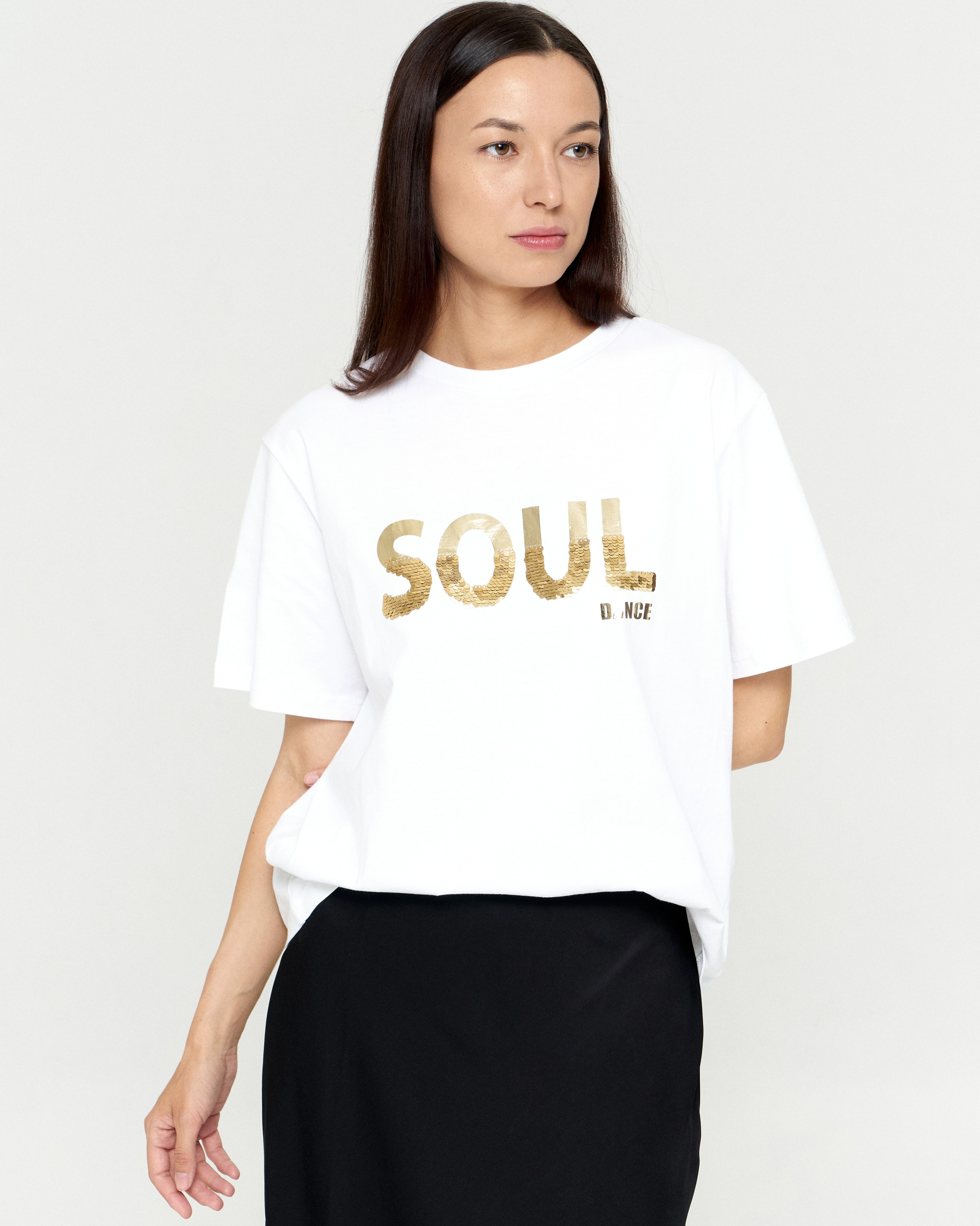 Анна АР, 40-42 р-р, 170 рост. KED Production — продакшн из СПб. Создаём фото, видео и контент, который помогает брендам и селлерам продавать больше