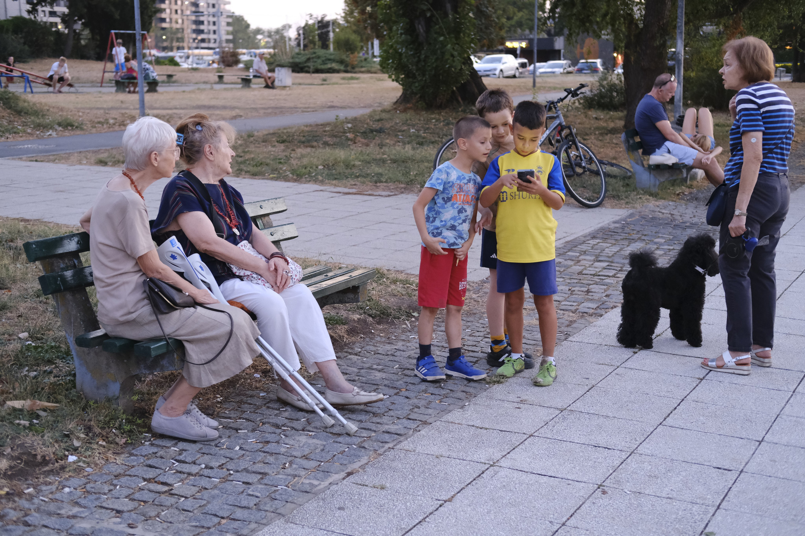 Street. Sasha Shu — retoucher and photographer