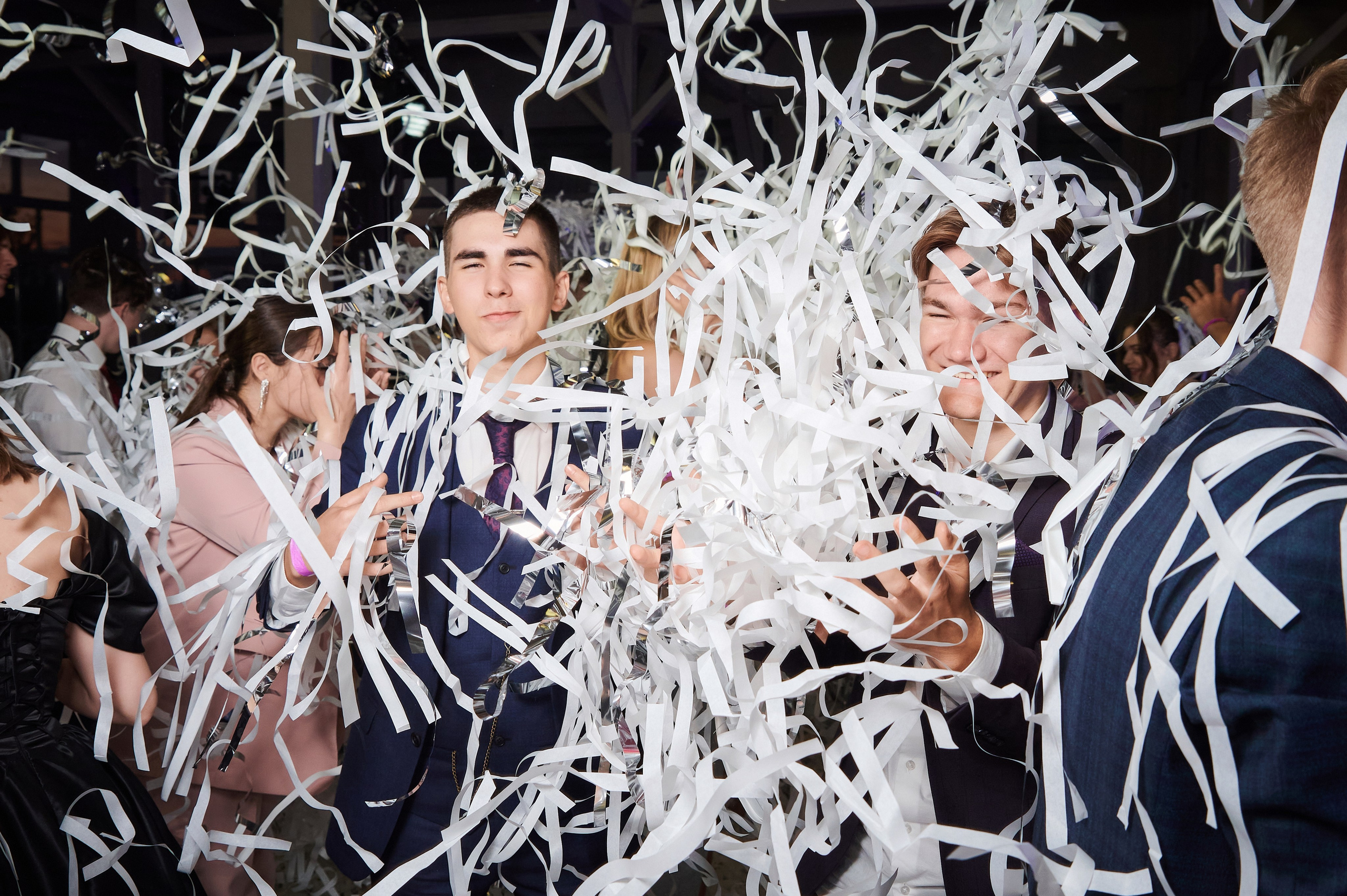 Школа. Выпускные 11 классы. Goganaft.ru — Репортажный фотограф в Москве Георгий Коненков