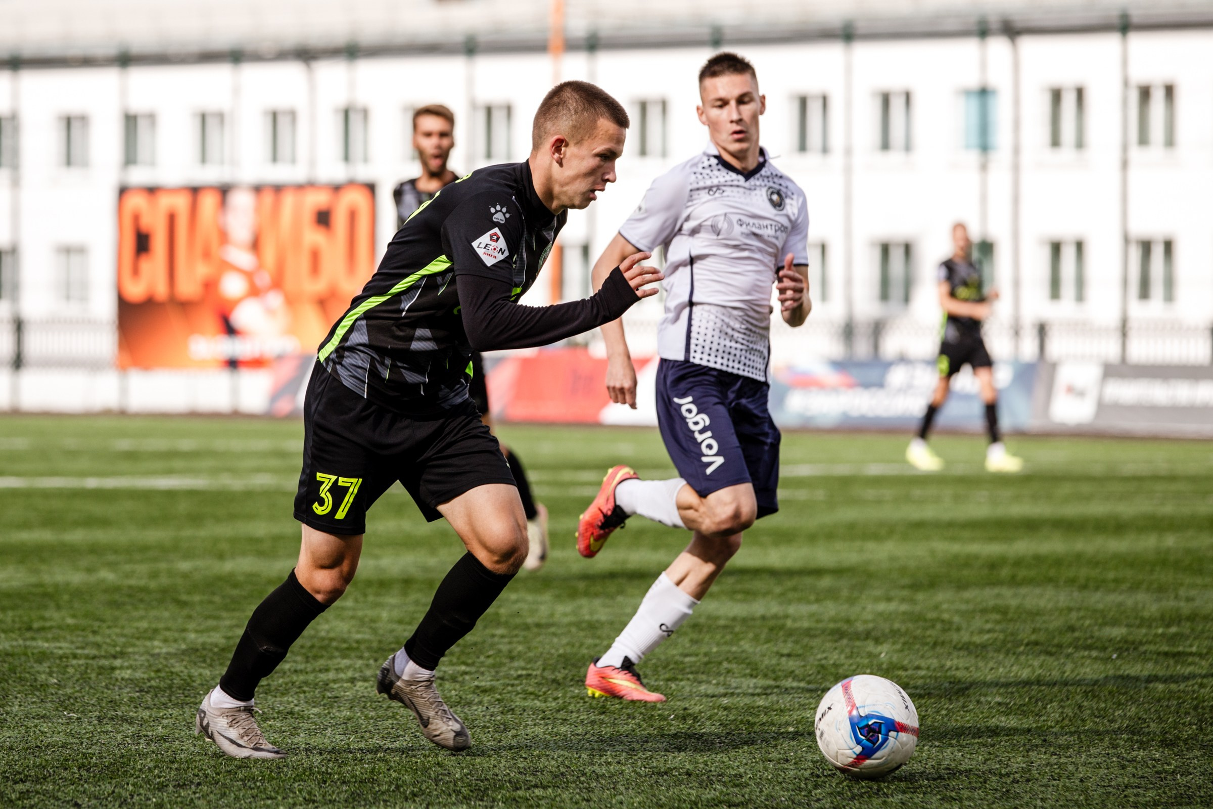 Первенство России по футболу LEON-Вторая лига Б | ФК Иркутск — Космос (Долгопрудный) | 14.09.25. Фотограф в Иркутске Евгения Айвазова