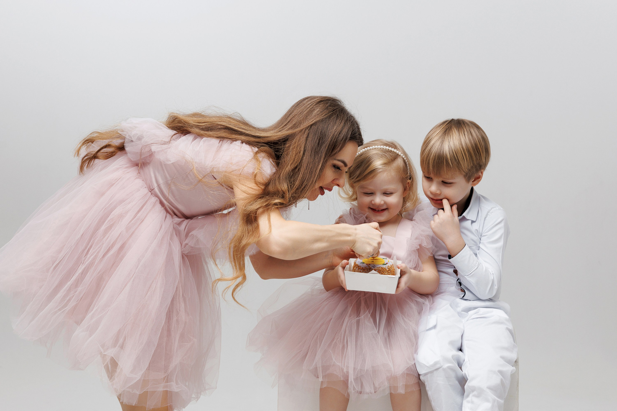 Съемка Дня Рождения Алисы в фотостудии CROSS-STUDIO зал IDEAL. Свадебный и семейный фотограф в Москве и МО Елена Агапова