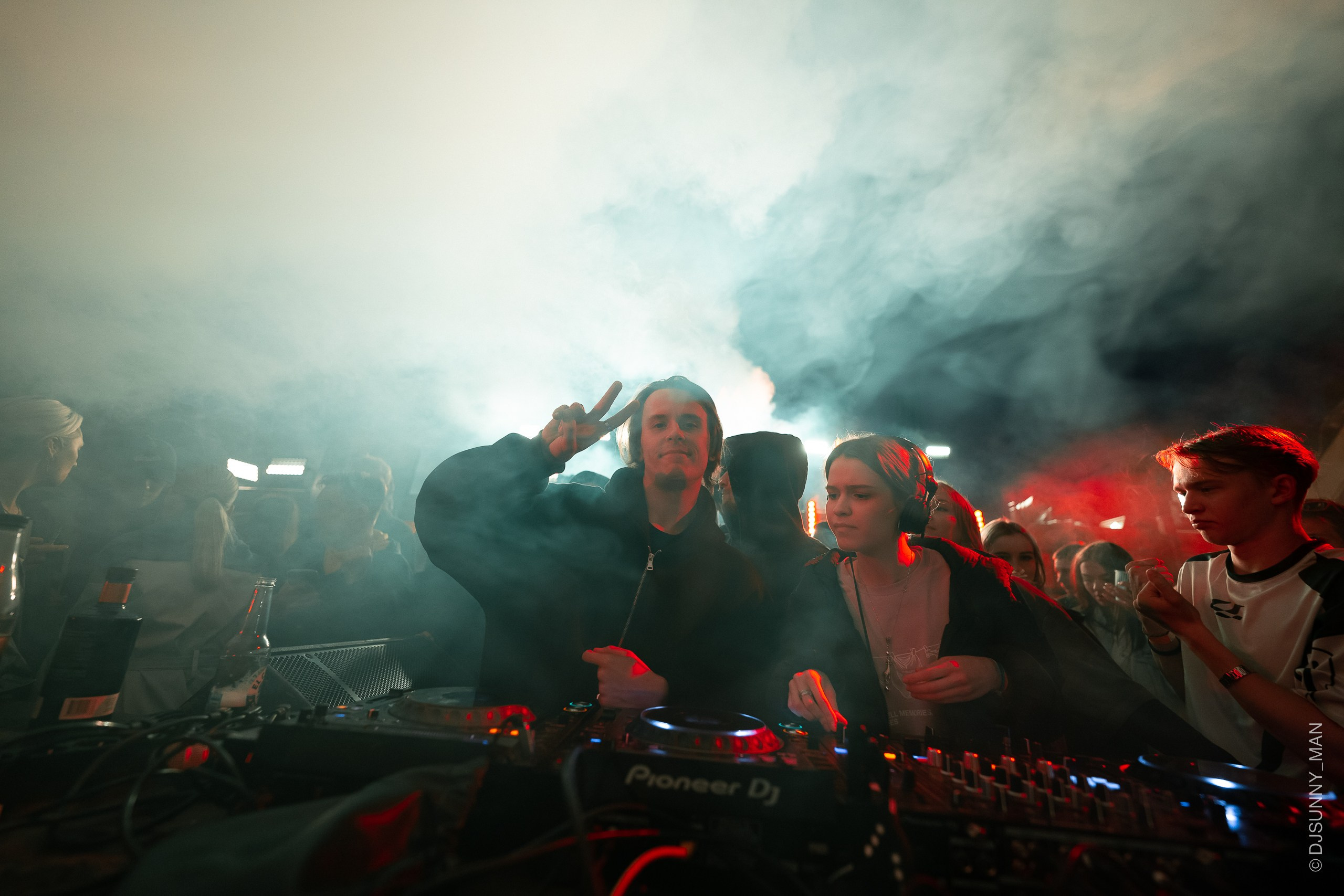 Metro Gorkovskaya. Sunnyman