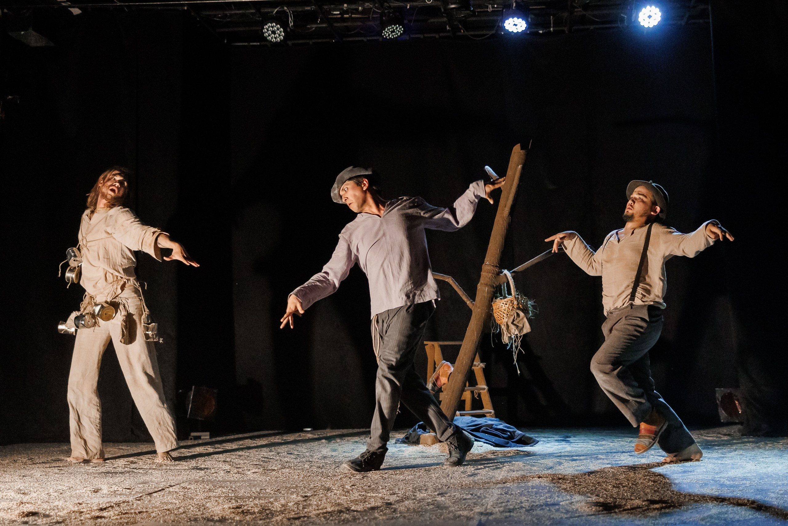 Спектакль «В ожидании Годо» от театра Д. Лица в СПб. Фотограф в Санкт-Петербурге — Сергей Петров