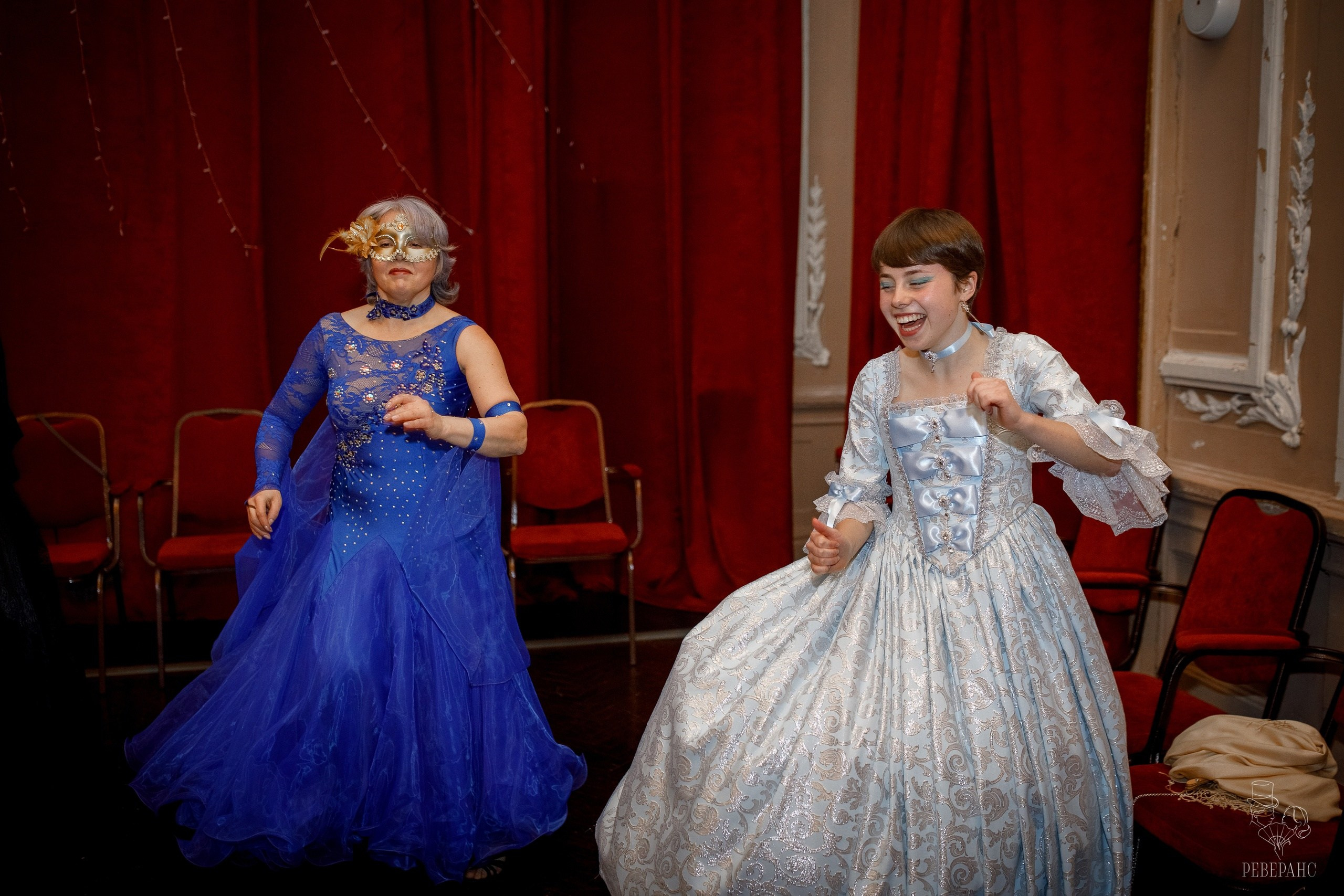 Бал в Доме Шрёдера. Дом Шрёдера