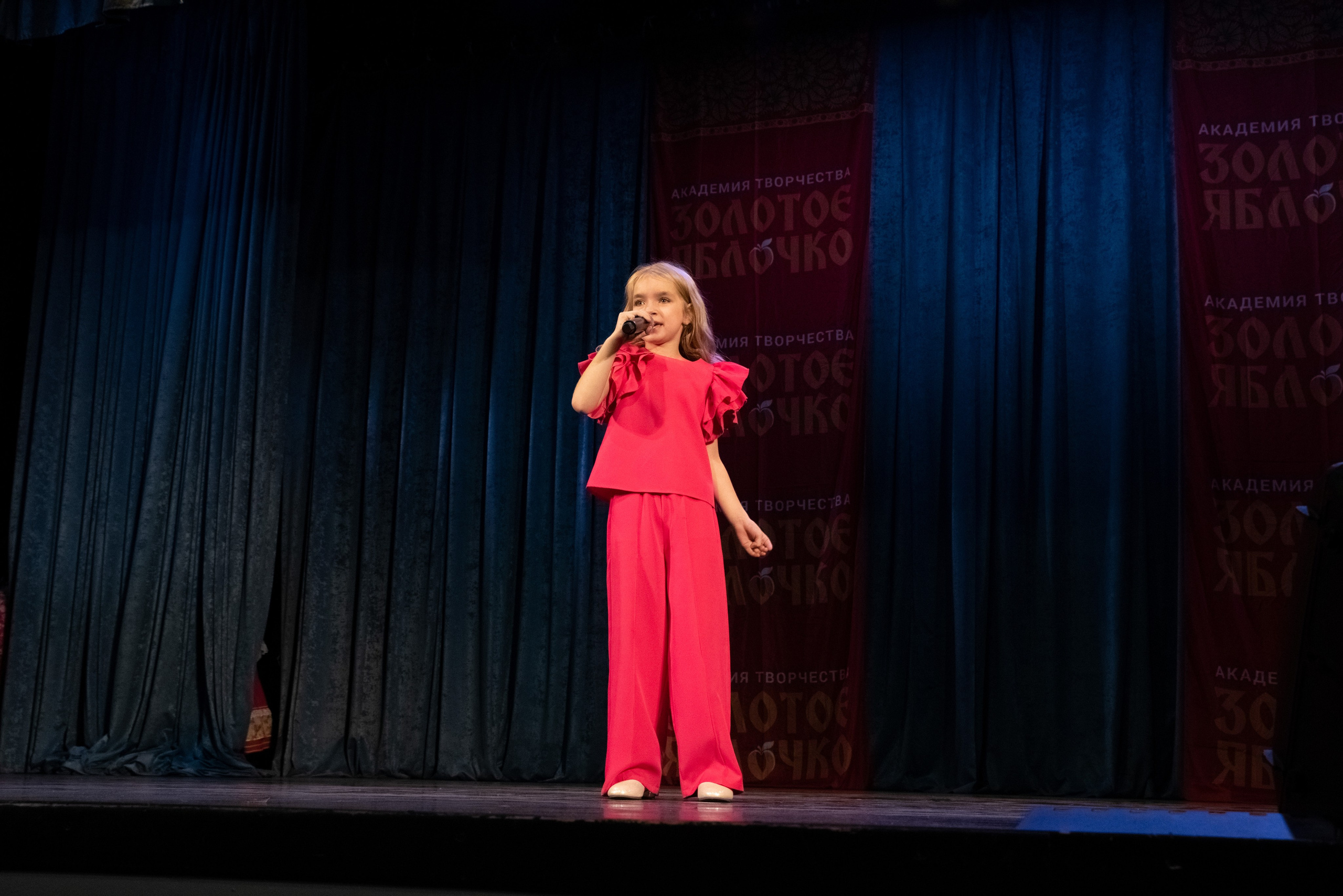 7 декабря, г. Выборг. Золотое яблочко