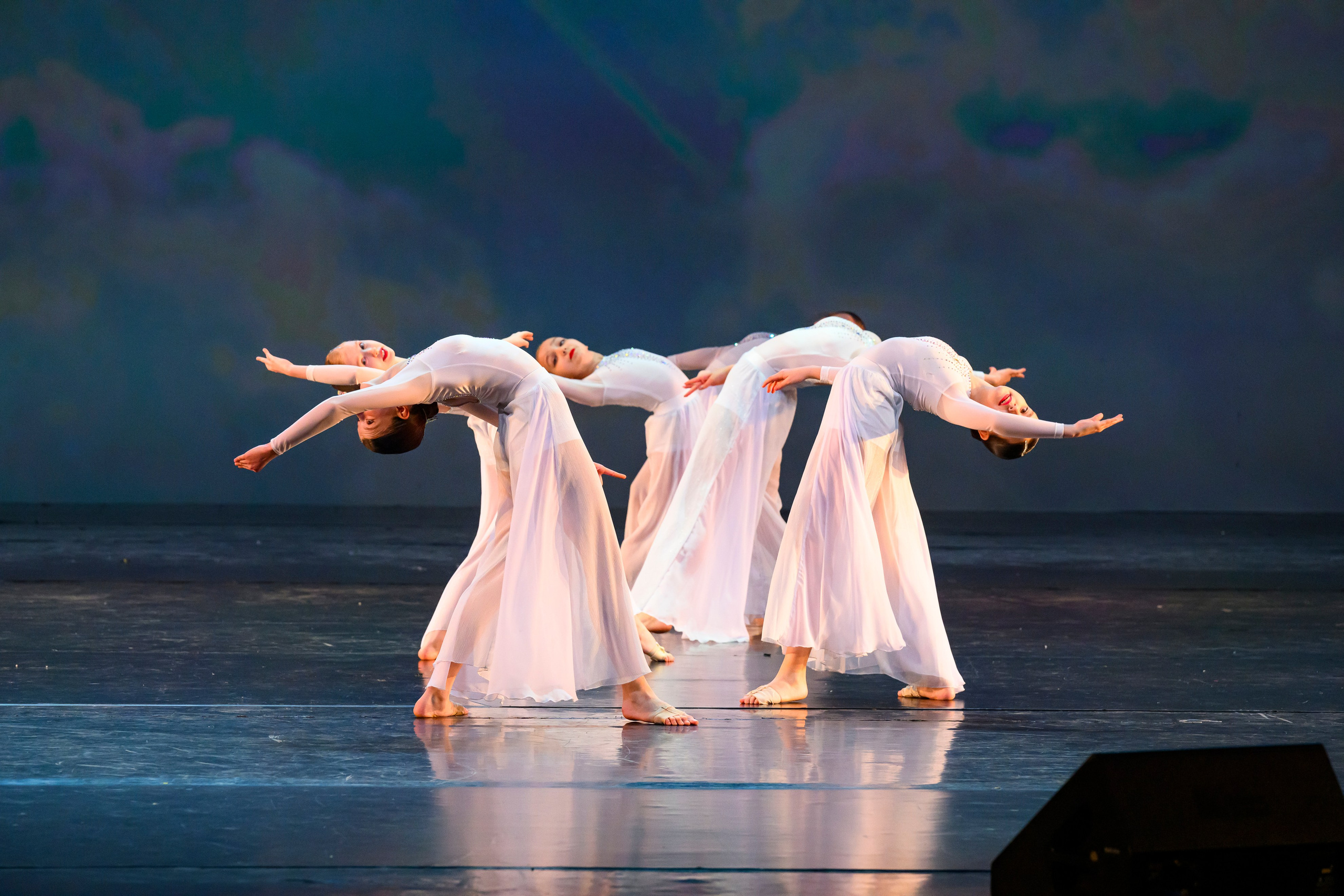 23 апреля, часть 1, БКЗ Октябрьский, г. Санкт-Петербург. Золотое яблочко